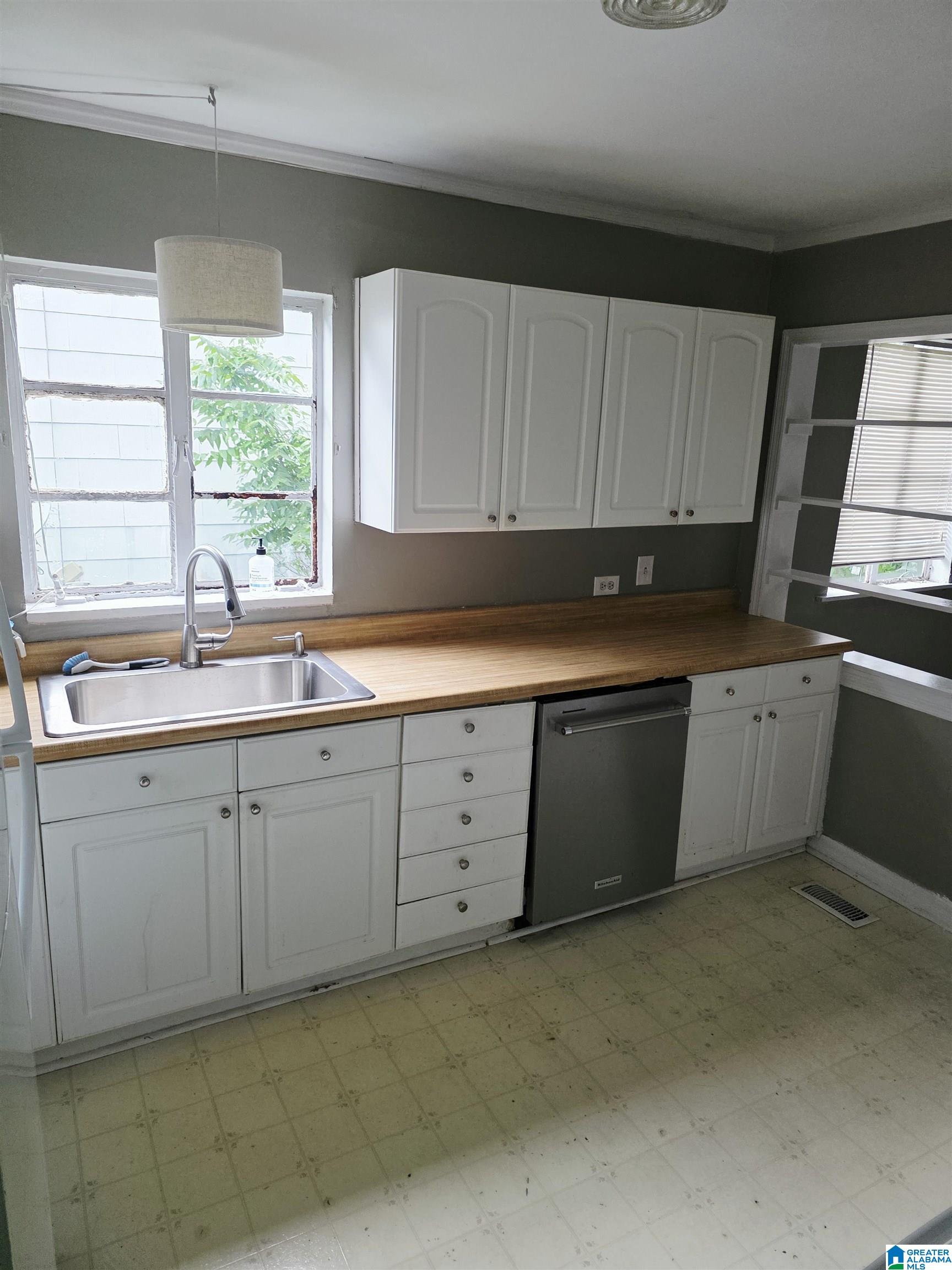 Photo 4 of Single family home for sale at 5513 Ave P, Birmingham, AL 35208 | MLS# 21462082 | Listing updated on 2026-08-13