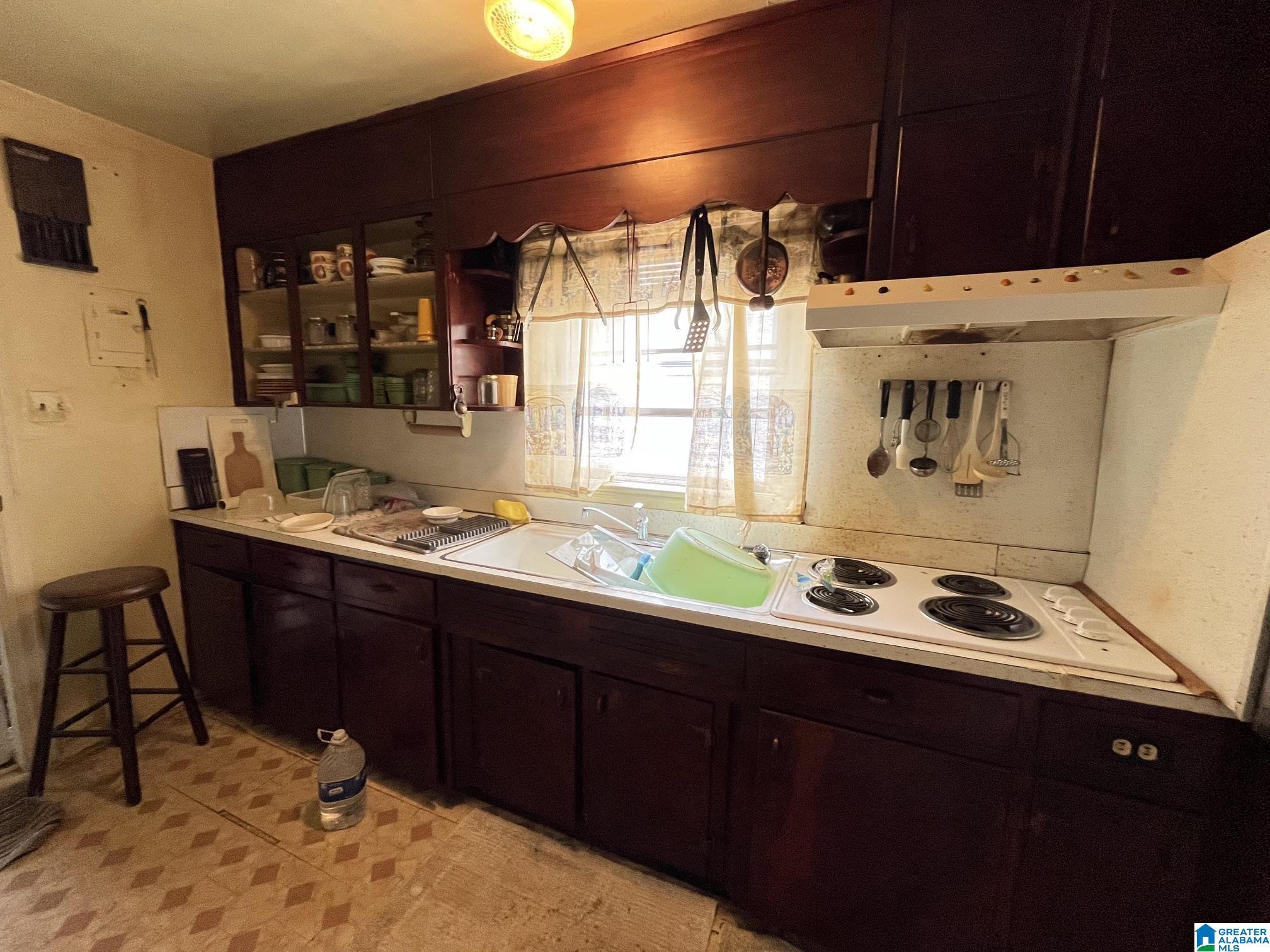 Photo 3 of Single family home for sale at 1617 Bush Blvd W, Birmingham, AL 35208 | MLS# 21462102 | Listing updated on 2026-09-14