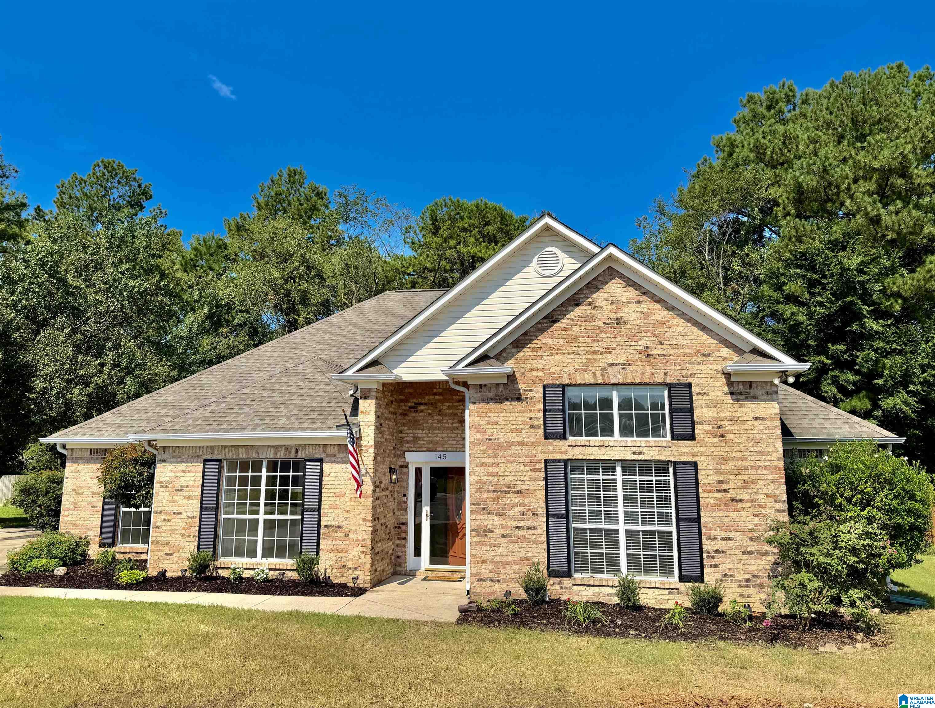 1st image of 145 Berkshire Manor Circle, Alabaster, AL 35007 | MLS# 21462131