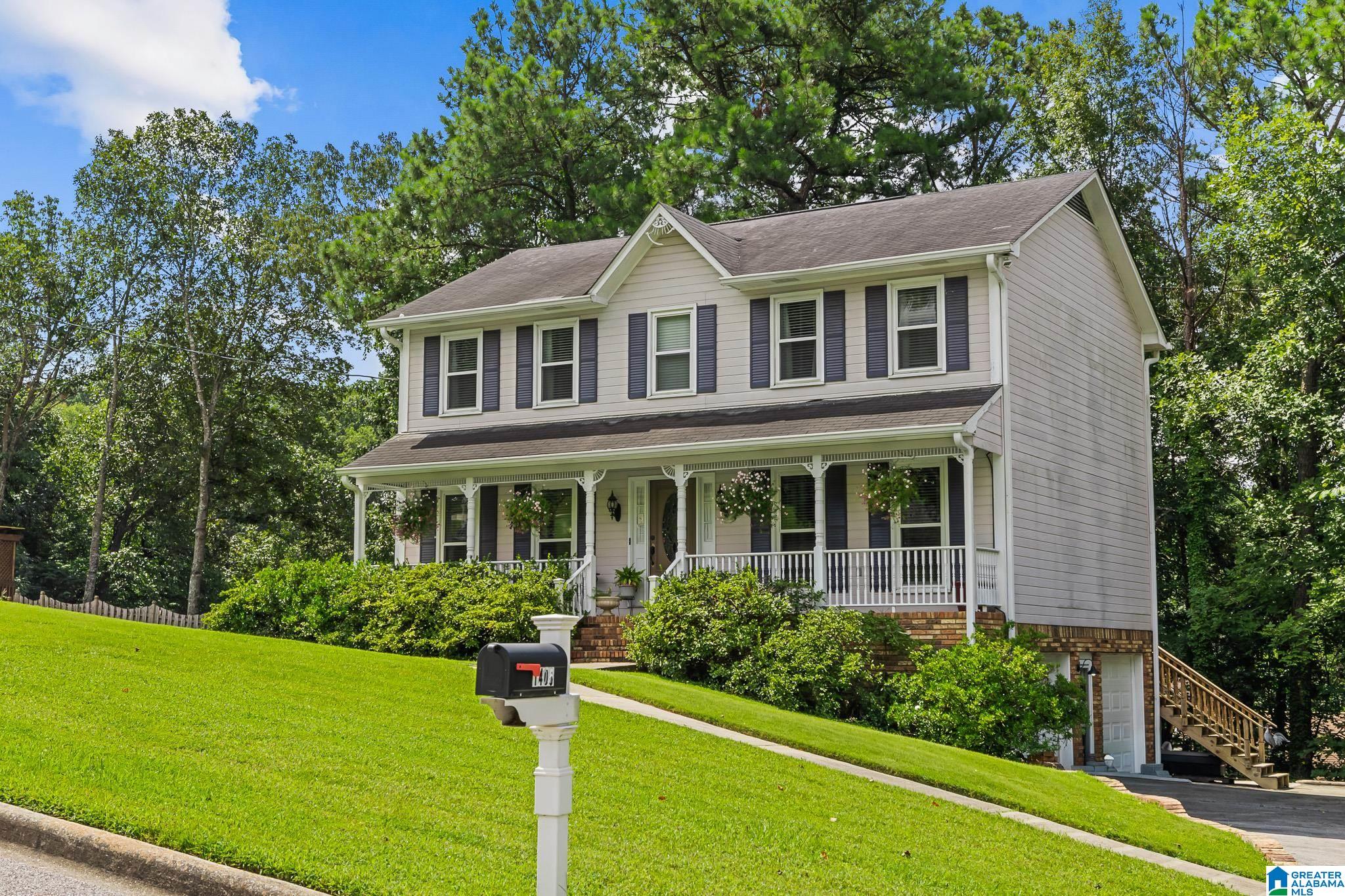 1405 BELMONT LANE