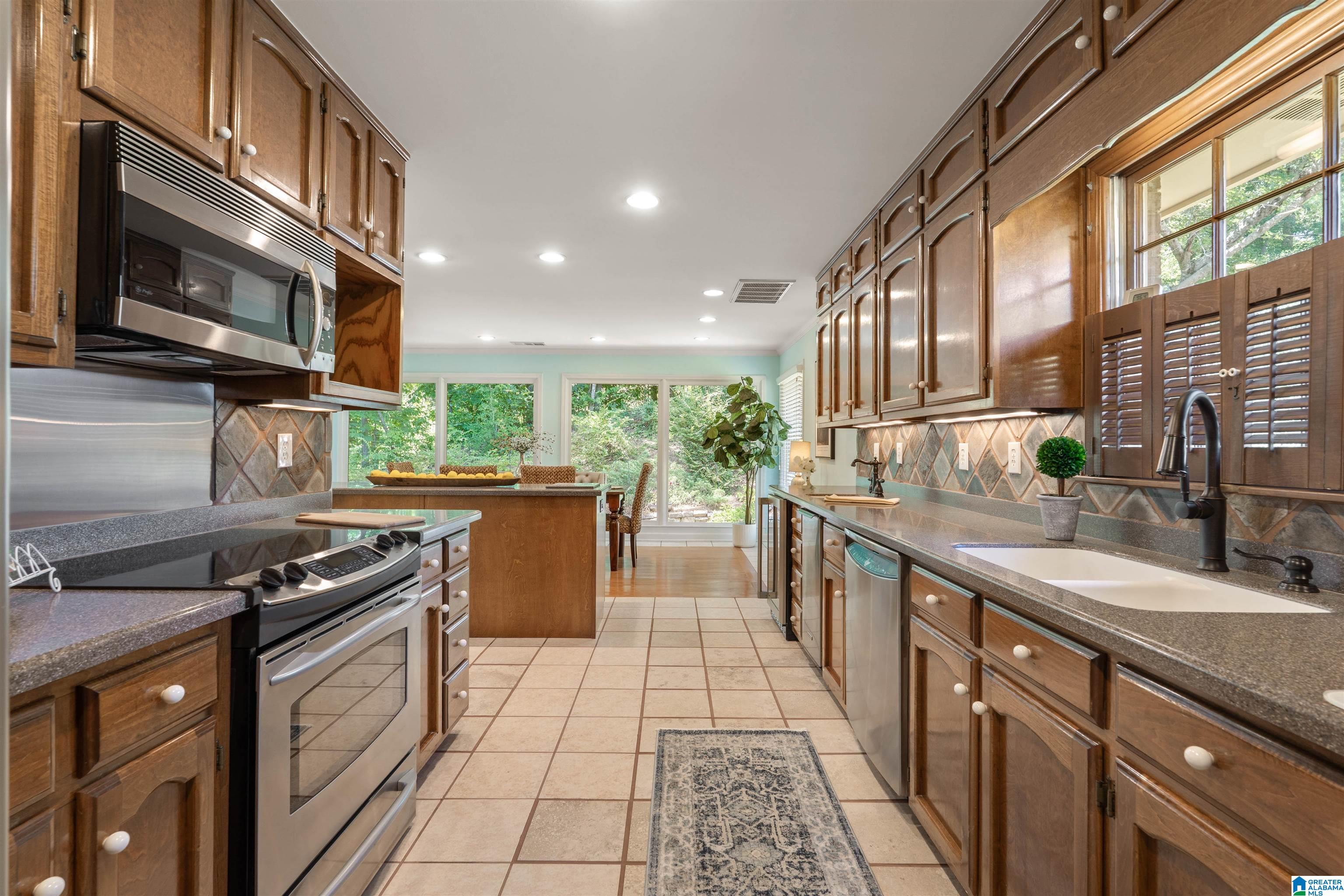 5th image of 408 Vesclub Lane, Vestavia, AL 35216 | MLS# 21462167