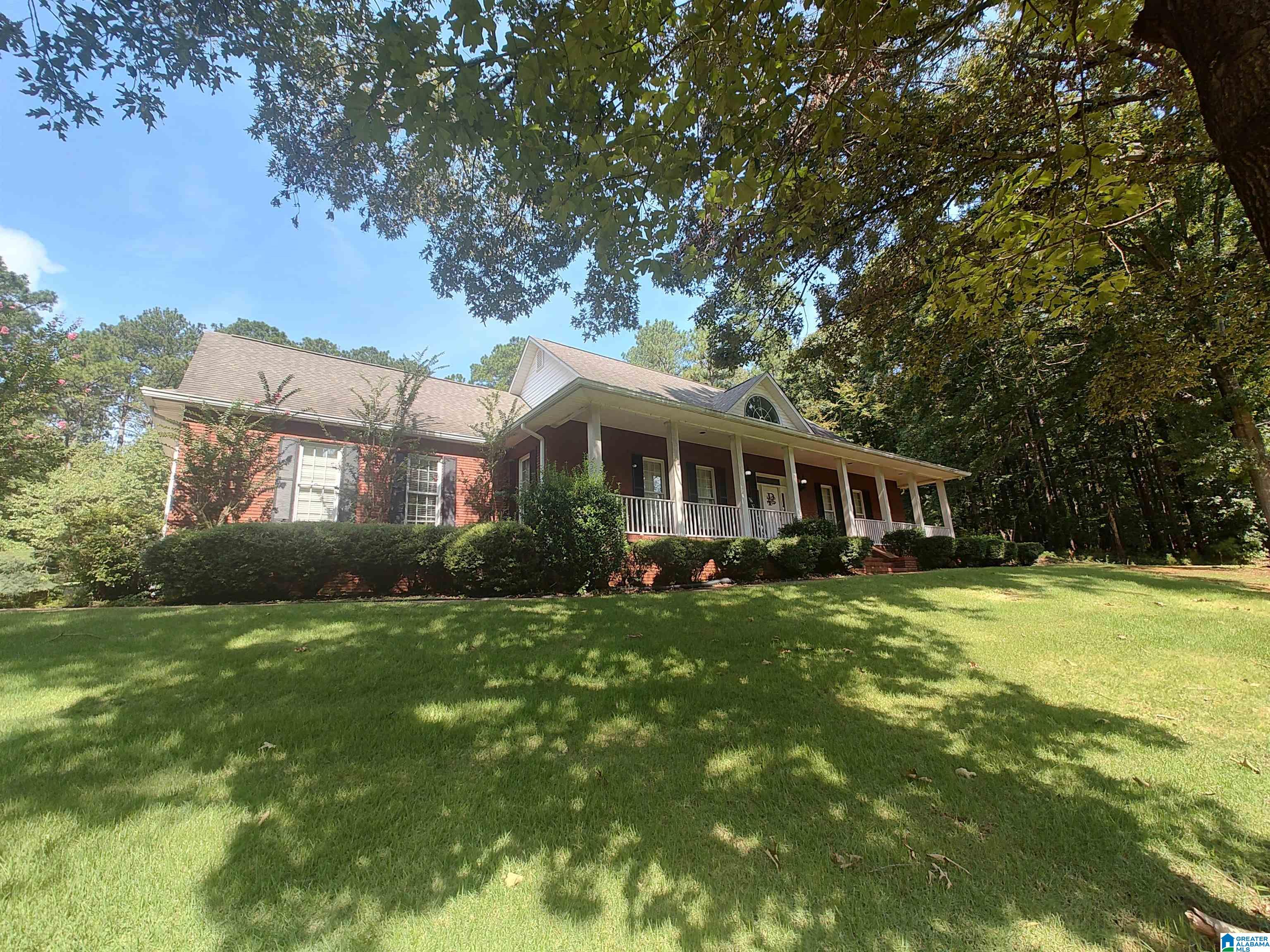 Photo 3 of Single family home for sale at 1500 W Magnolia Dr, Sylacauga, AL 35150 | MLS# 21462172 | Listing updated on 2026-09-21