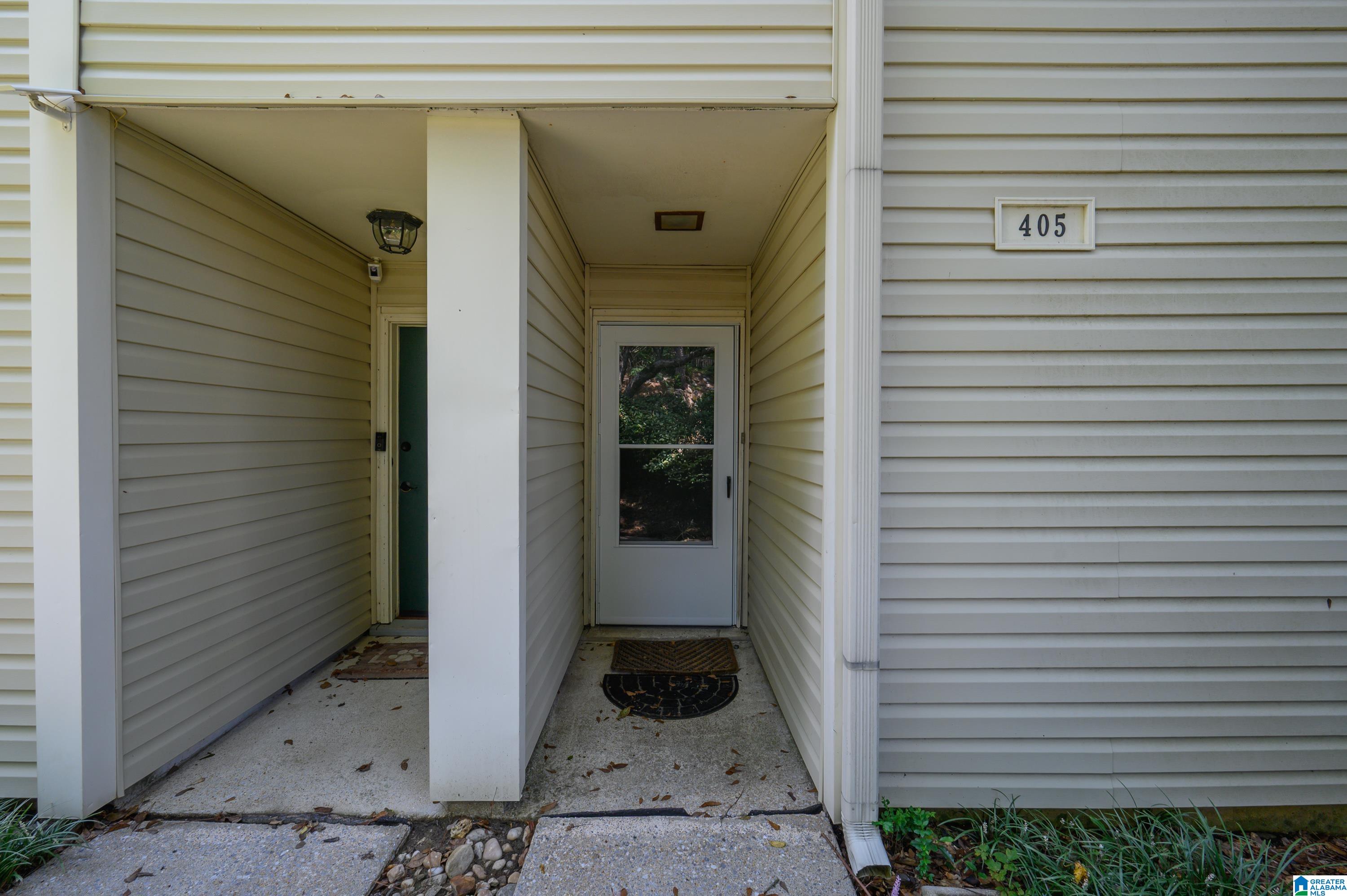 Photo 3 of Condo for sale at 405 Running Brk Rd #405, Hoover, AL 35226 | MLS# 21462183 | Listing updated on 2026-08-14