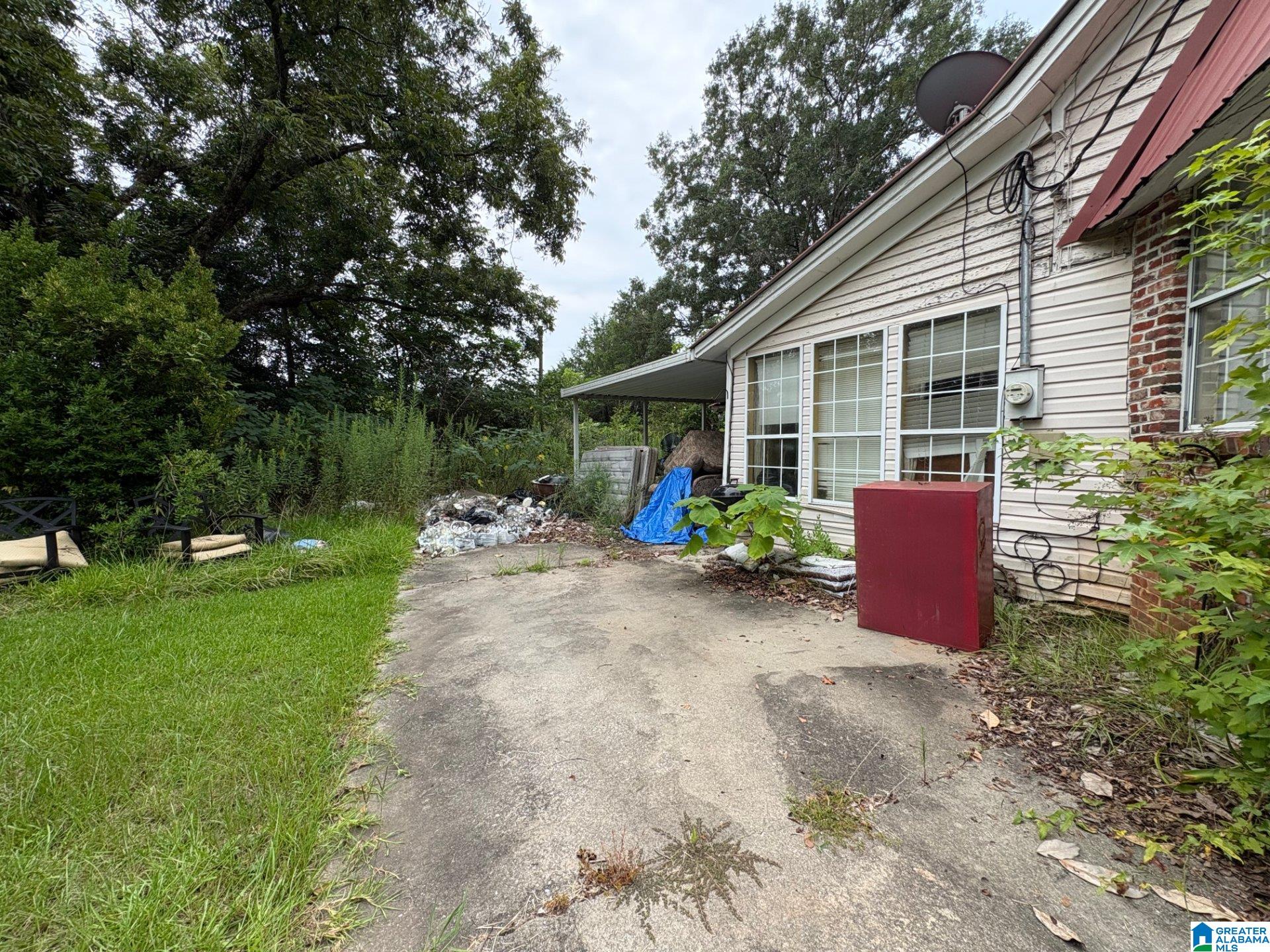 Photo 3 of Single family home for sale at 1349 County Rd 36, Jemison, AL 35085 | MLS# 21462208 | Listing updated on 2026-09-22