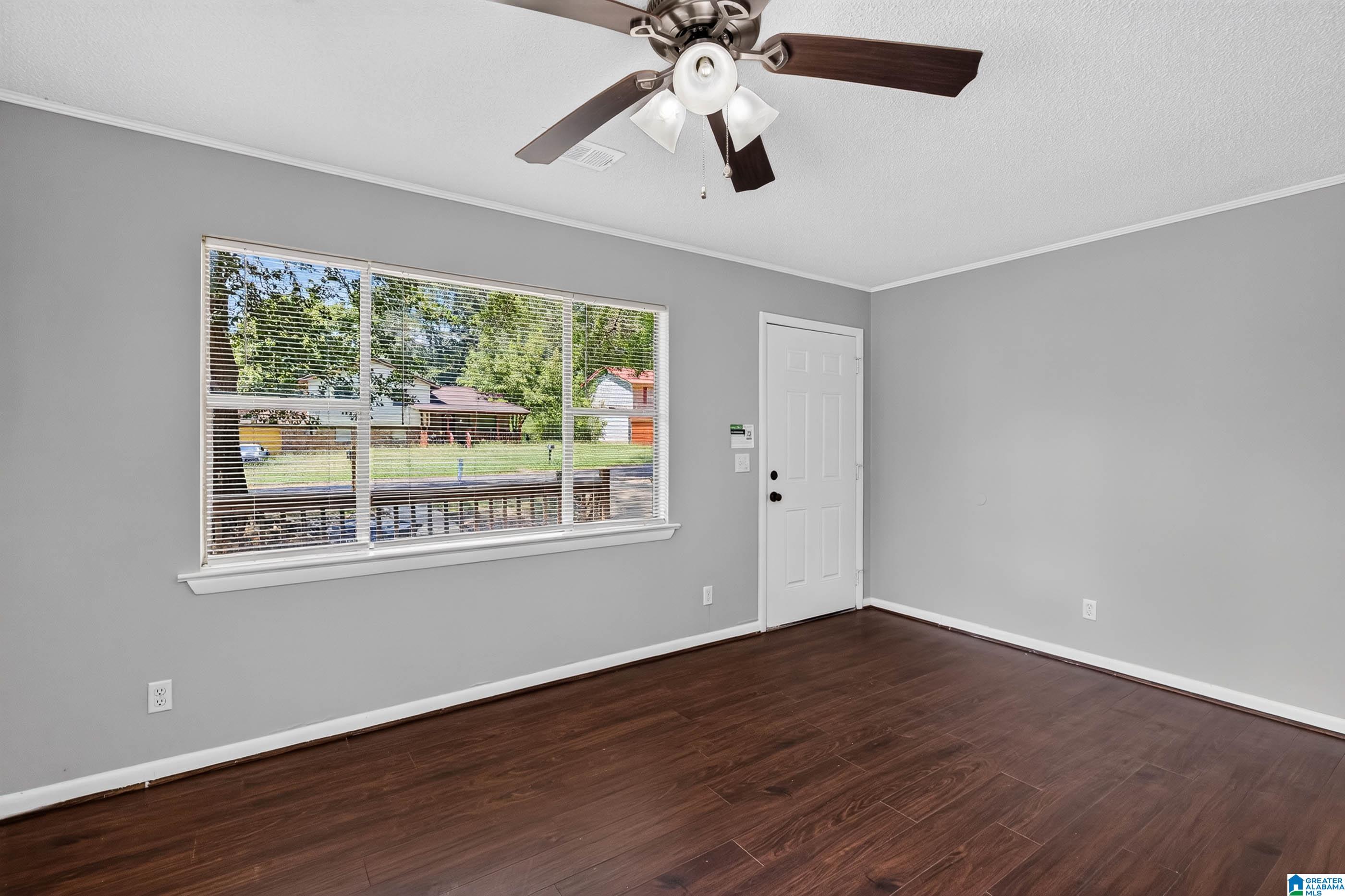 Photo 3 of Sale Pending at 1013 Sandybrook Cir, Birmingham, AL 35214 | MLS# 21462238 | Listing updated on 2026-08-19