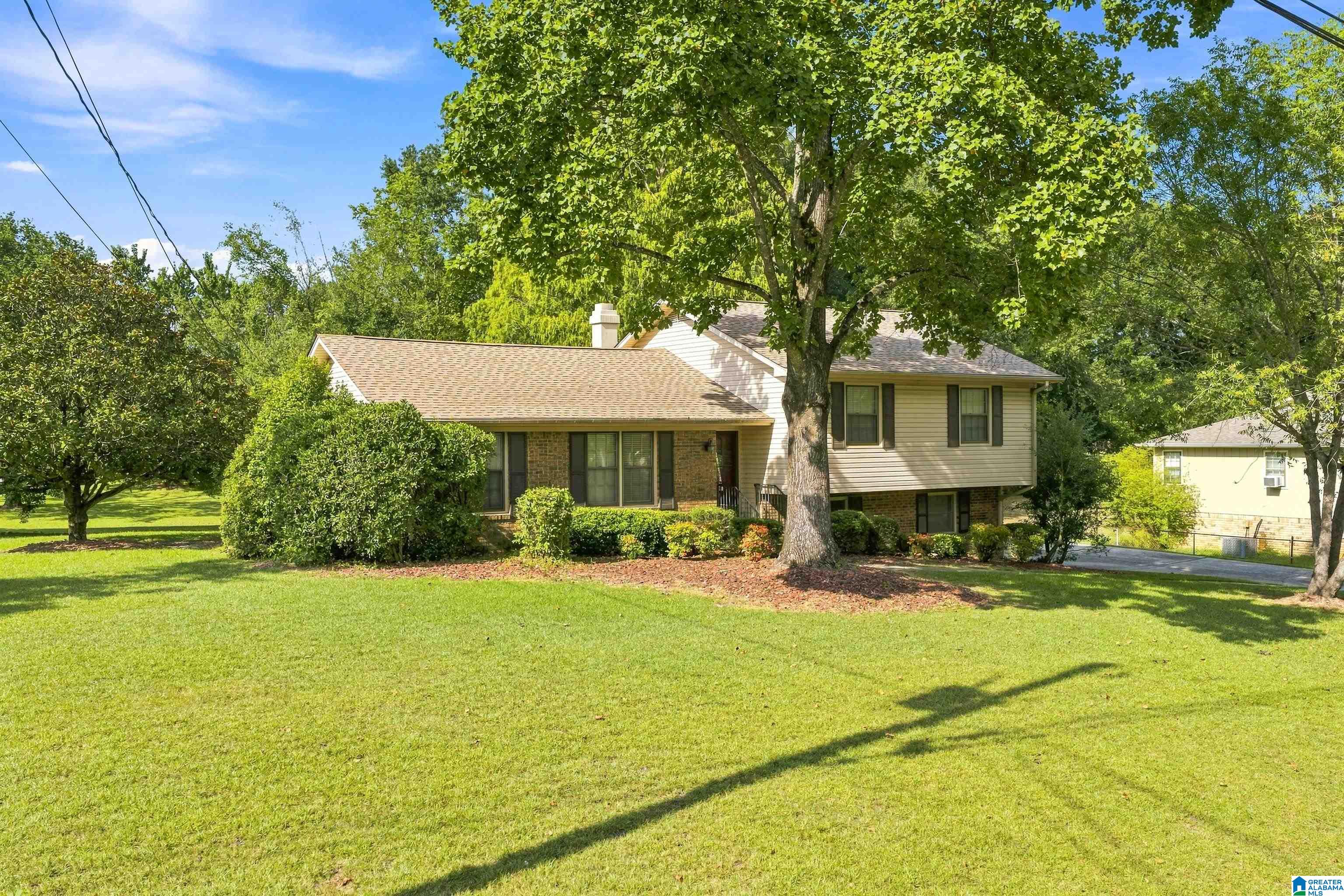 1st image of 1138 8th Avenue Sw, Alabaster, AL 35007 | MLS# 21462248