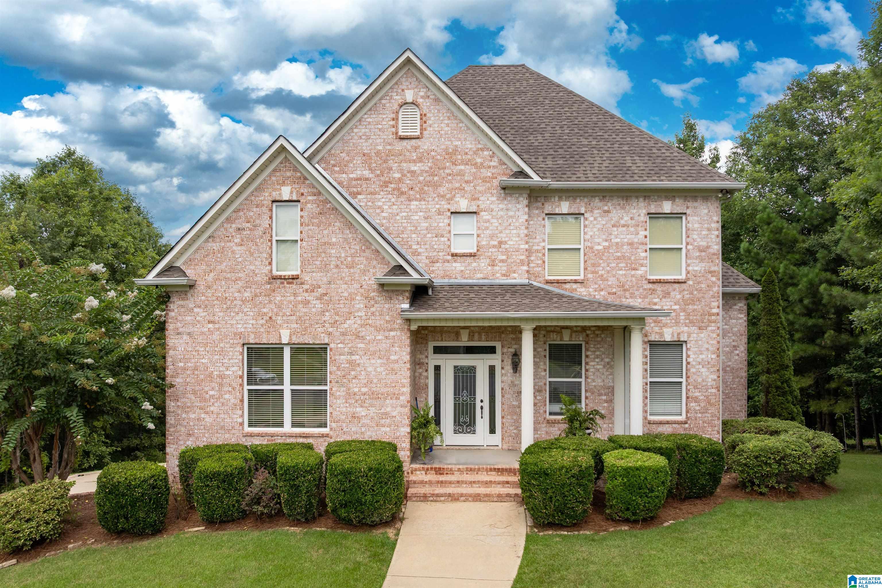 Photo 2 of Single family home for sale at 2000 Shadow Oaks Cir, Wilsonville, AL 35186 | MLS# 21462258 | Listing updated on 2026-09-17