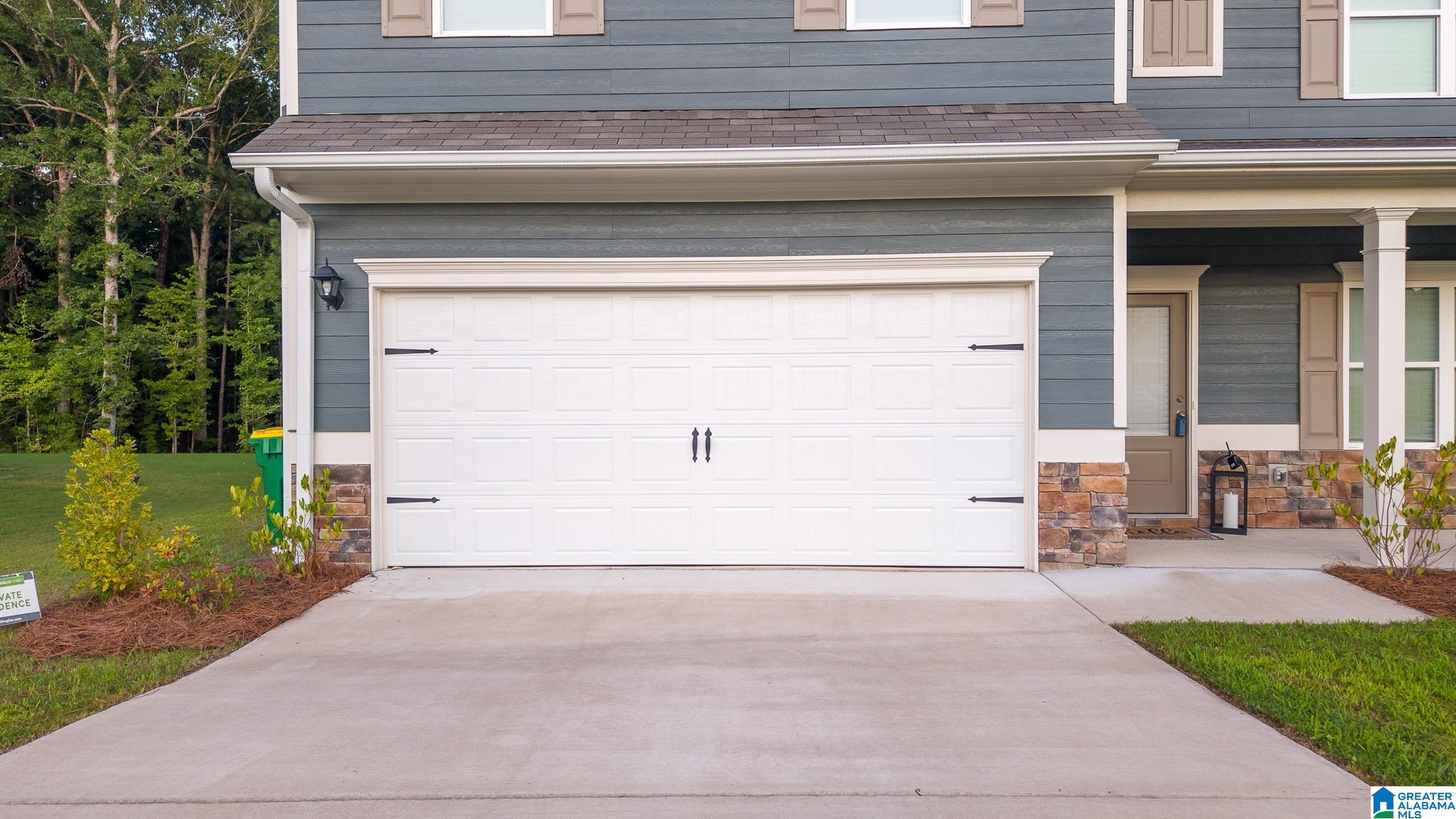 Photo 4 of Single family home for sale at 560 Ridge Cir, Odenville, AL 35120 | MLS# 21462260 | Listing updated on 2026-08-15