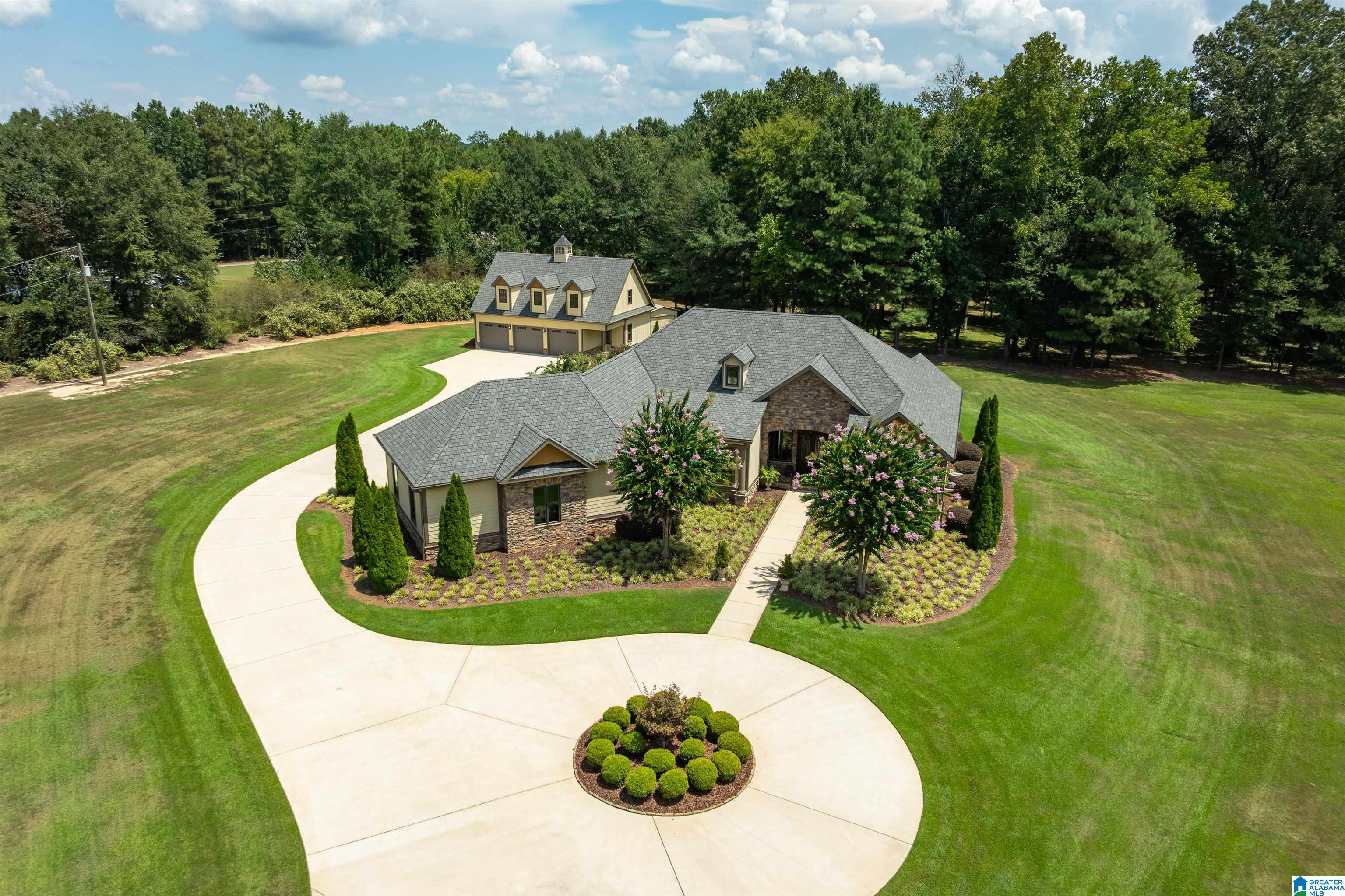 Photo 4 of Sale Pending at 6300 Pocahontas Rd, Bessemer, AL 35022 | MLS# 21462261 | Listing updated on 2026-08-25