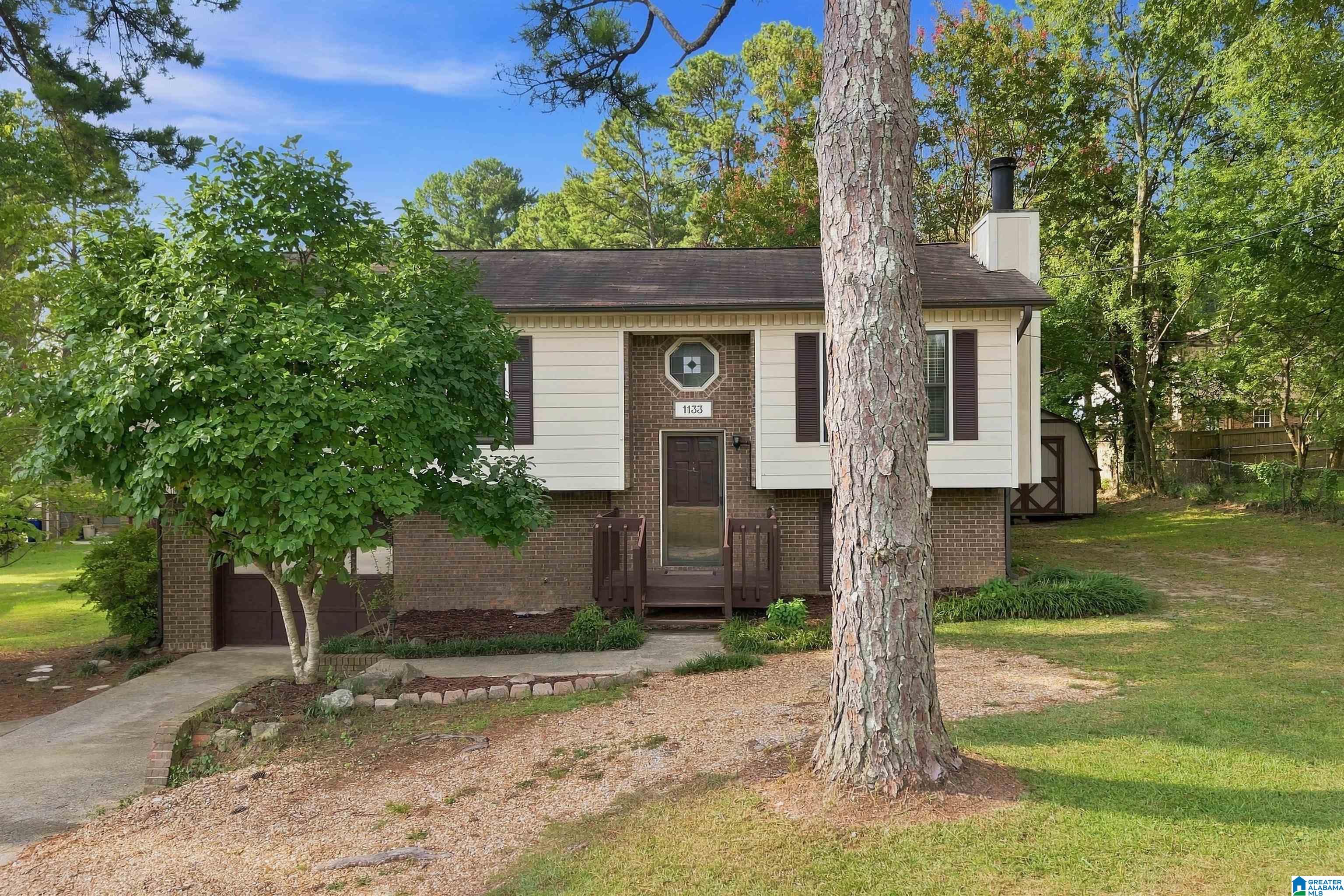 2nd image of 1133 Thompson Road, Alabaster, AL 35007 | MLS# 21462276
