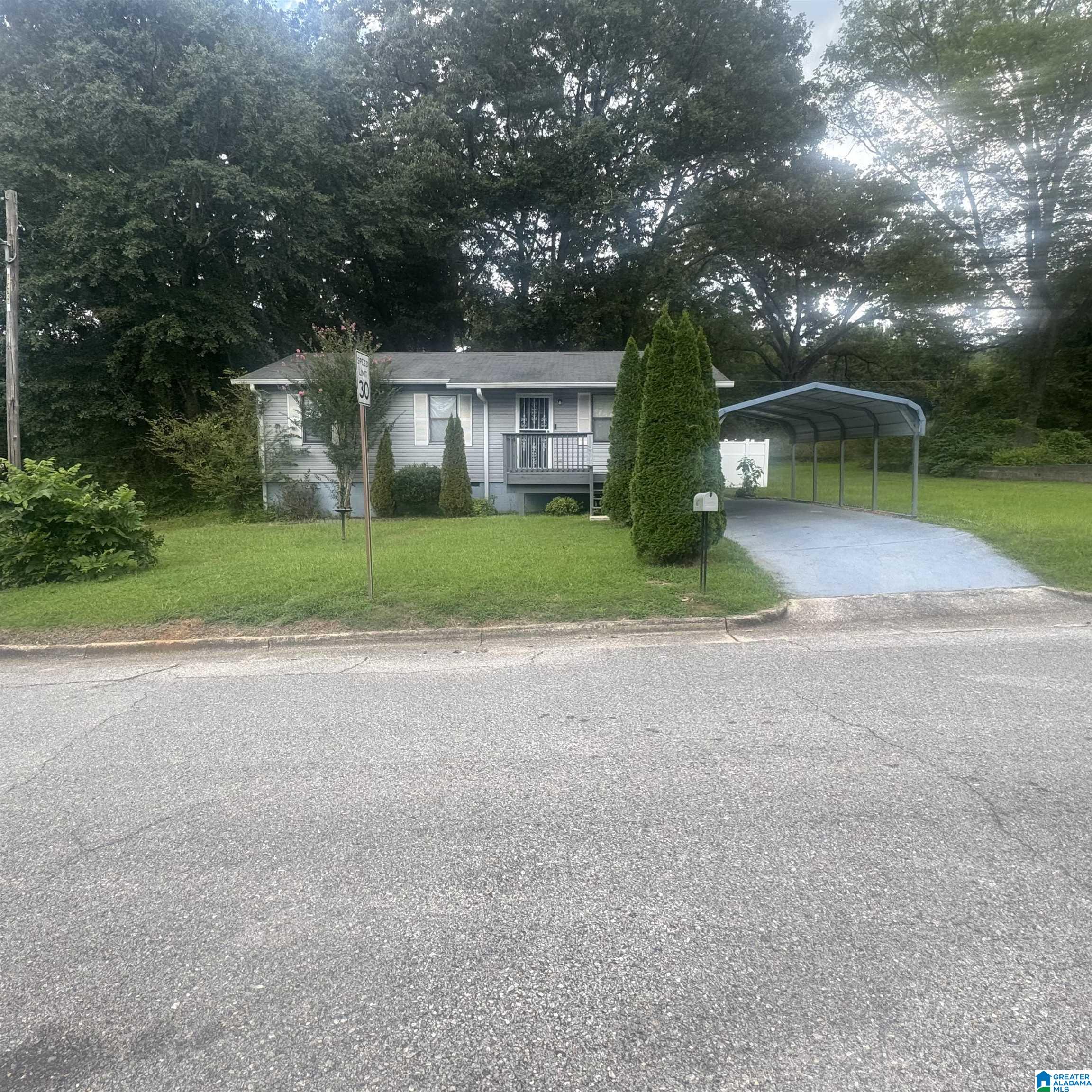2nd image of 607 Parkway Dr, Anniston, AL 36201 | MLS# 21462314