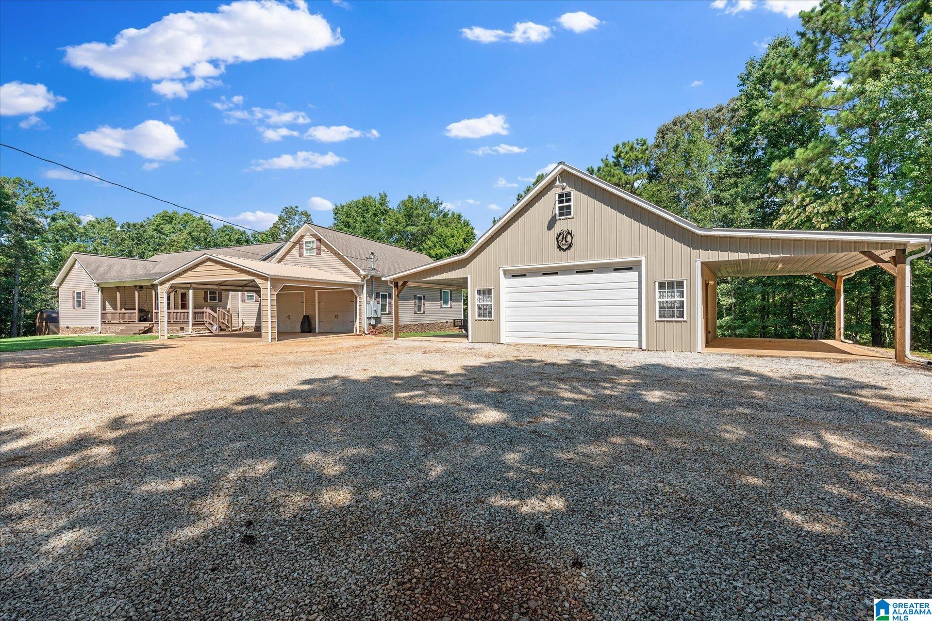 26 COUNTY ROAD 876