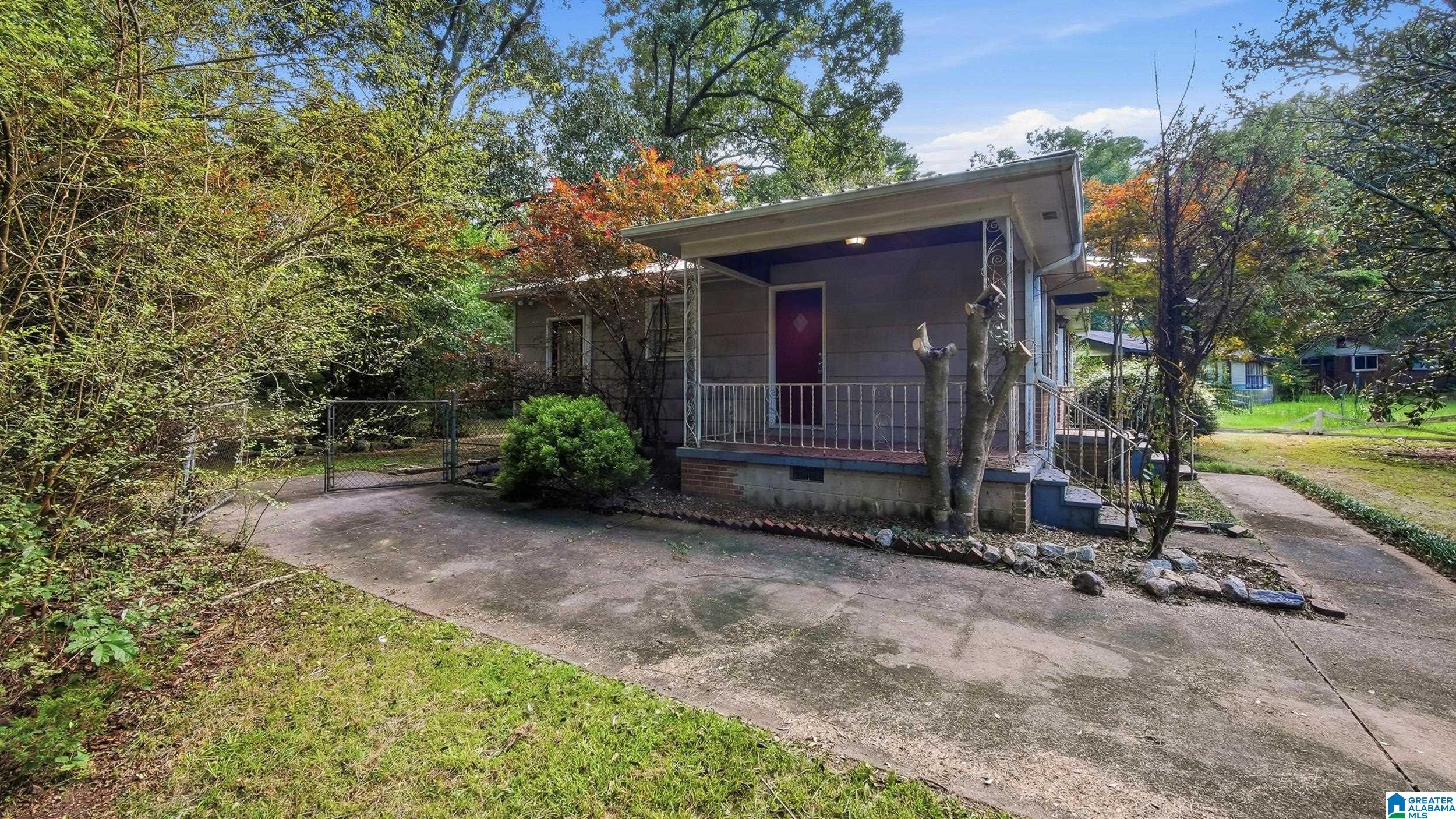 image of 1501 2nd Pl Nw, Center Point, AL 35215 | MLS# 21462327