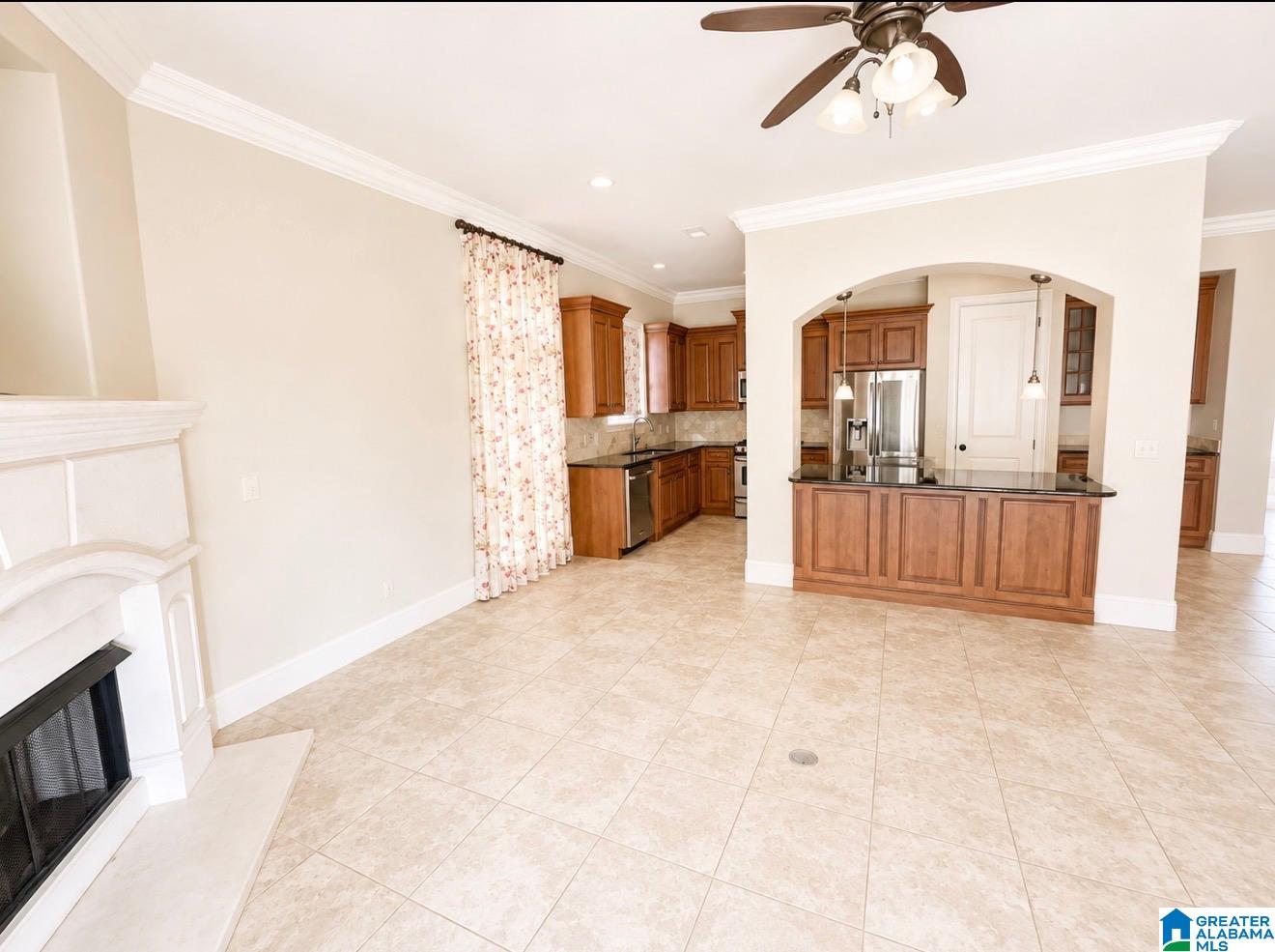 Photo 3 of Sale Pending at 637 Trumpet Cir, Hoover, AL 35226 | MLS# 21462330 | Listing updated on 2026-09-19