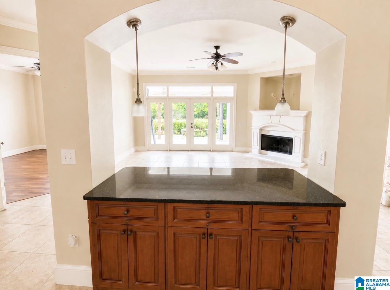 Photo 4 of Sale Pending at 637 Trumpet Cir, Hoover, AL 35226 | MLS# 21462330 | Listing updated on 2026-09-19