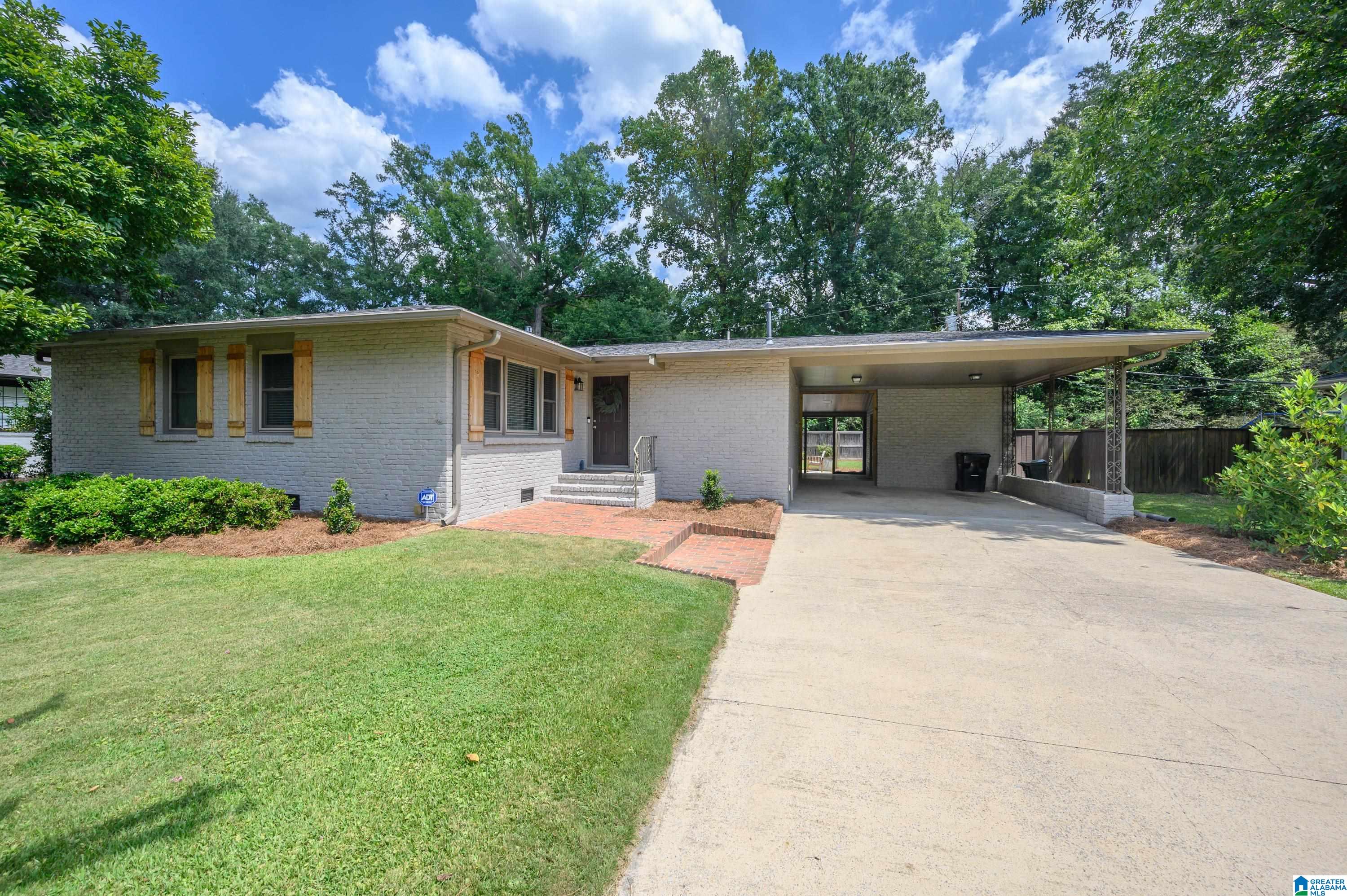 Photo 1 of Single family home for sale at 4009 Dolly Ridge Rd, Vestavia, AL 35243 | MLS# 21462331 | Listing updated on 2026-09-15