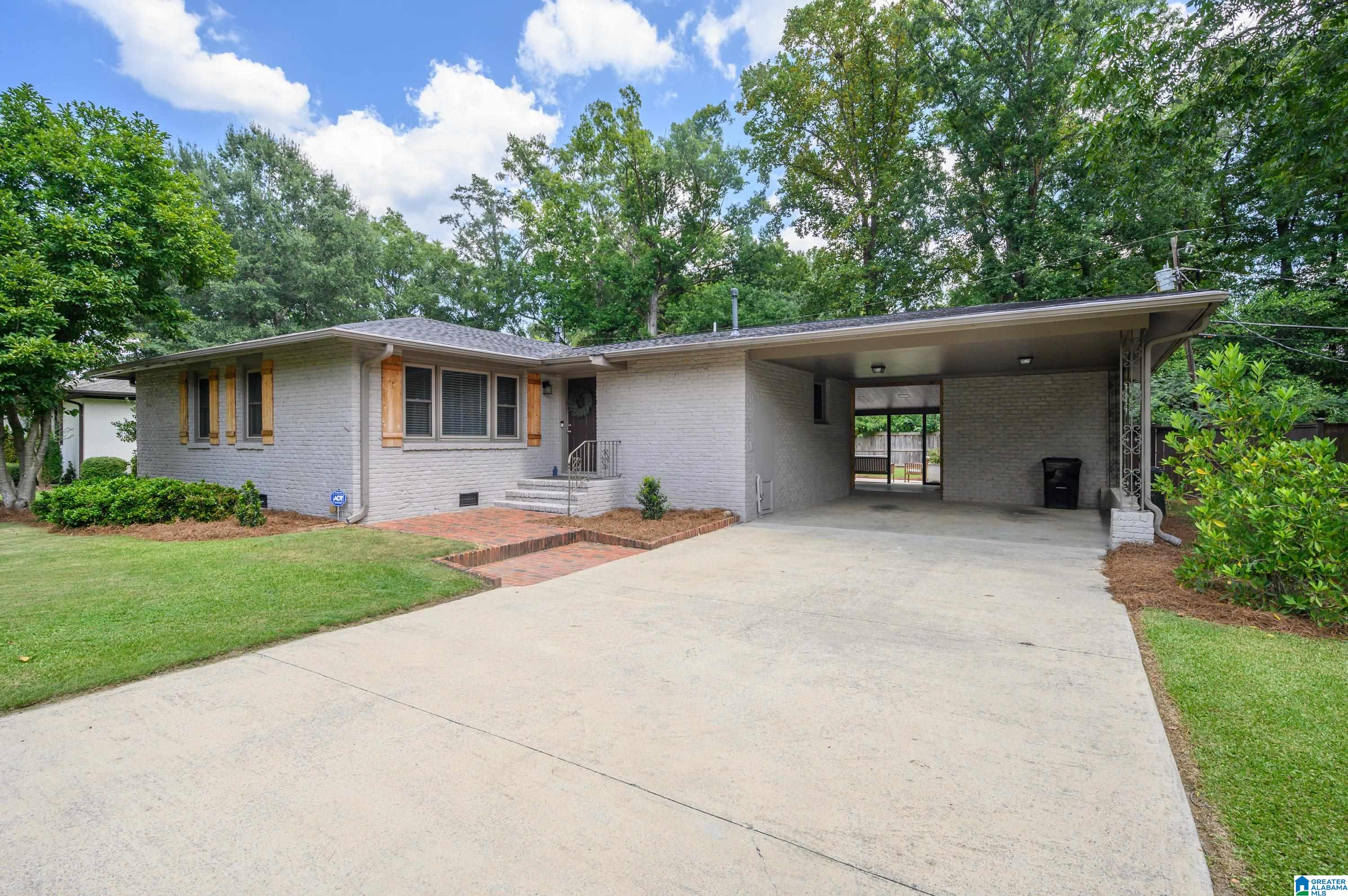 2nd image of 4009 Dolly Ridge Rd, Vestavia, AL 35243 | MLS# 21462331