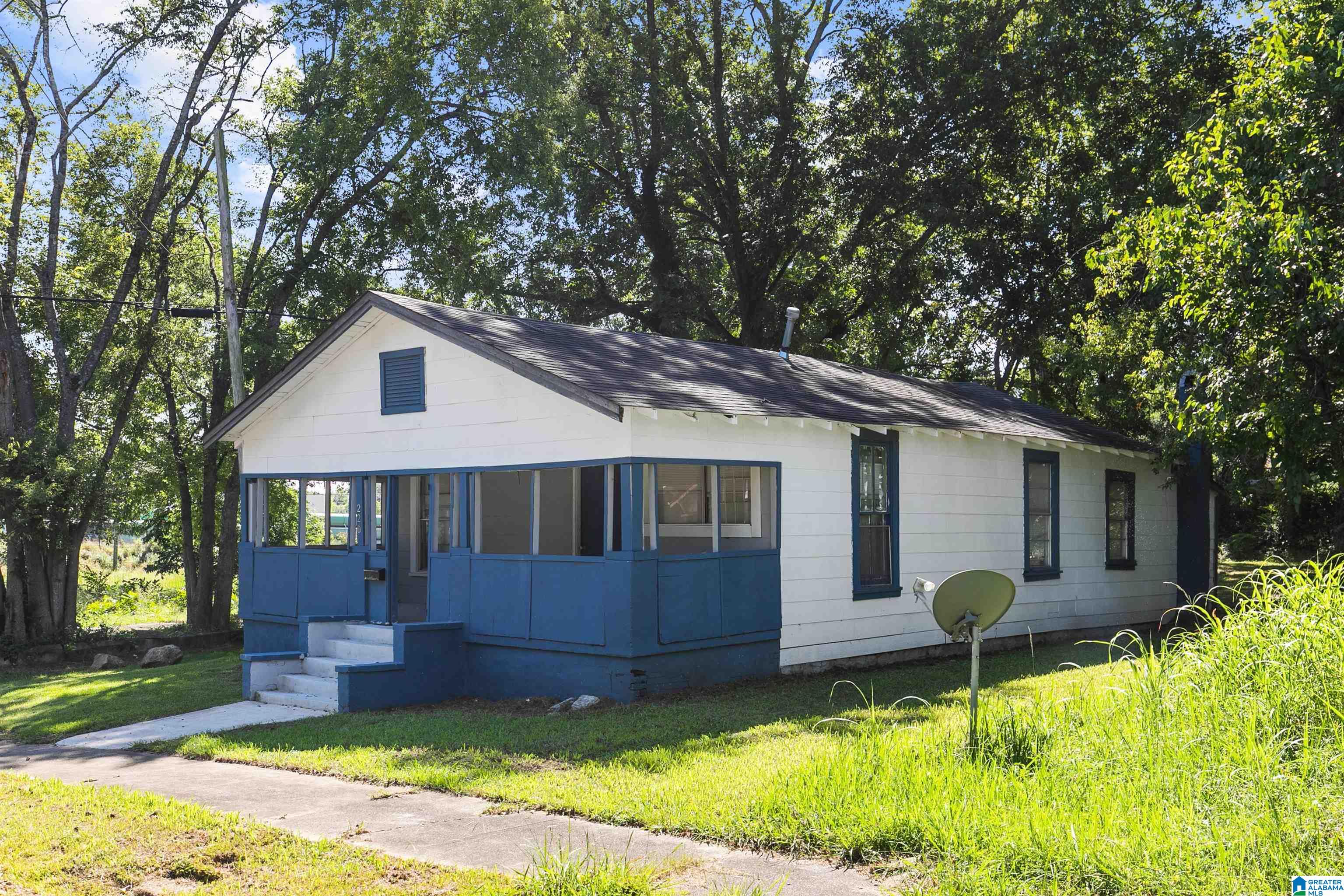 Photo 2 of Single family home for sale at 220 Ave Z, Birmingham, AL 35214 | MLS# 21462333 | Listing updated on 2026-08-18