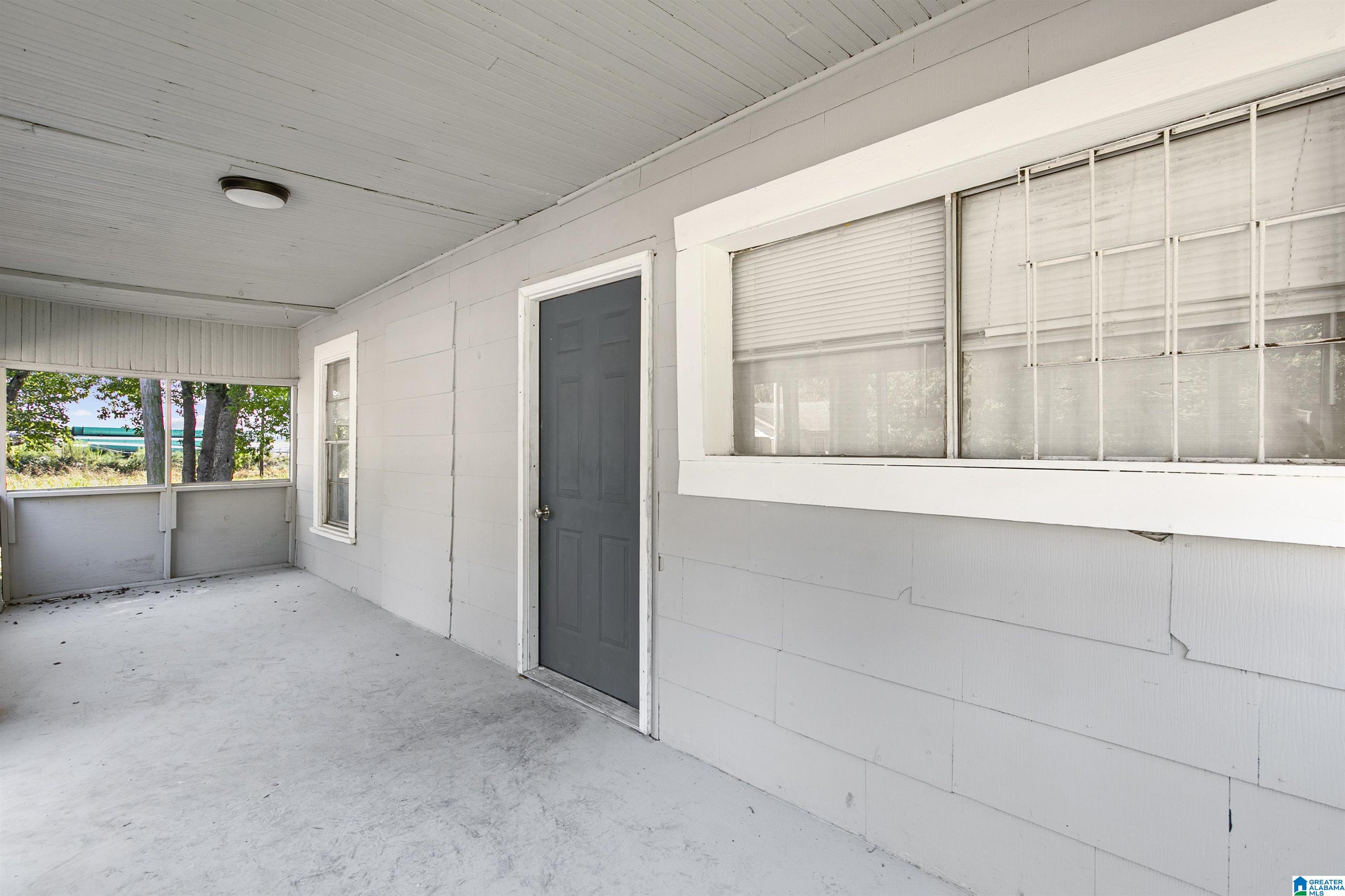 Photo 3 of Single family home for sale at 220 Ave Z, Birmingham, AL 35214 | MLS# 21462333 | Listing updated on 2026-08-18