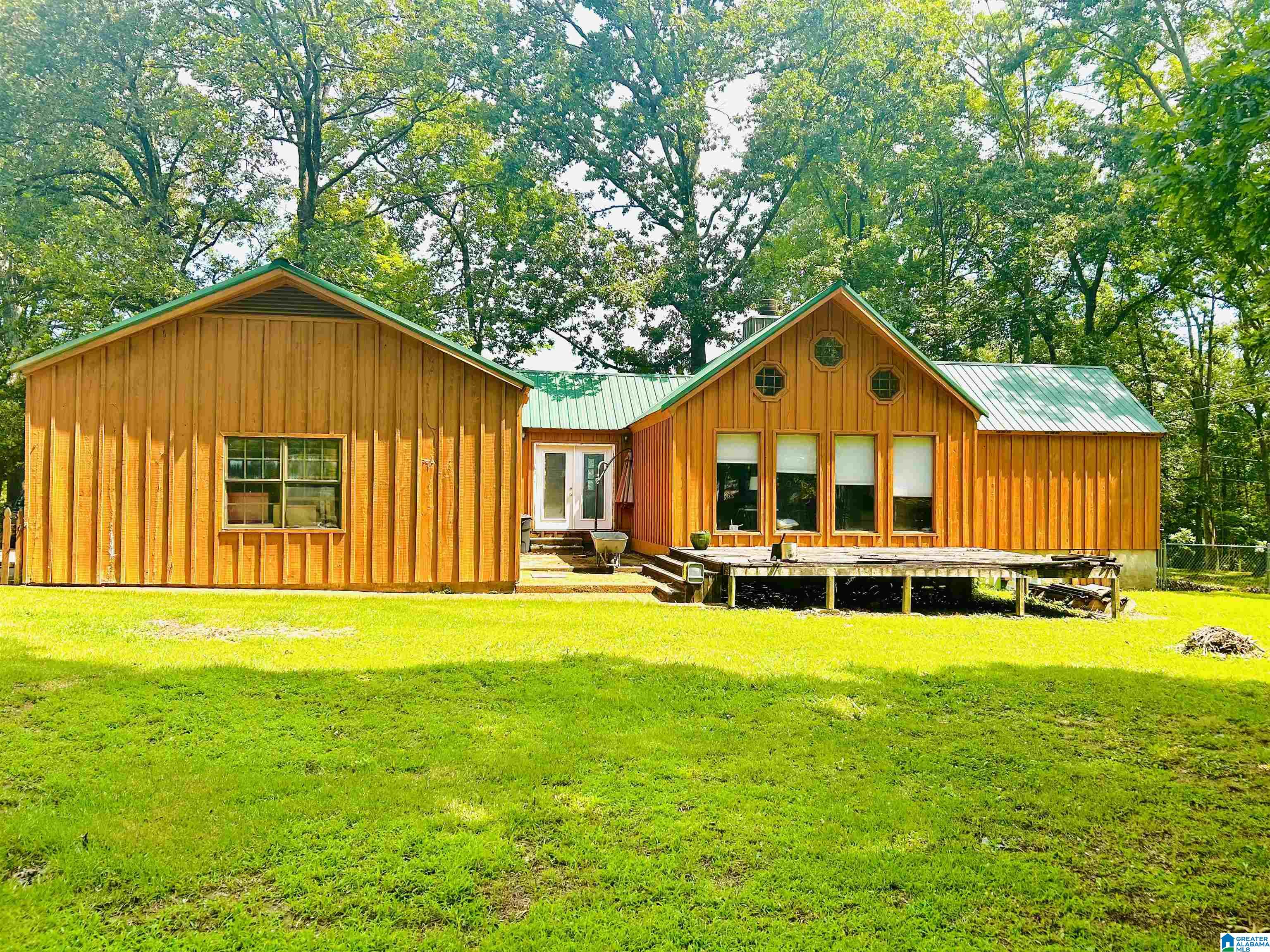 Photo 2 of Single family home for sale at 183 Lasater Rd, Laceys Spring, AL 35754 | MLS# 21462366 | Listing updated on 2026-08-24