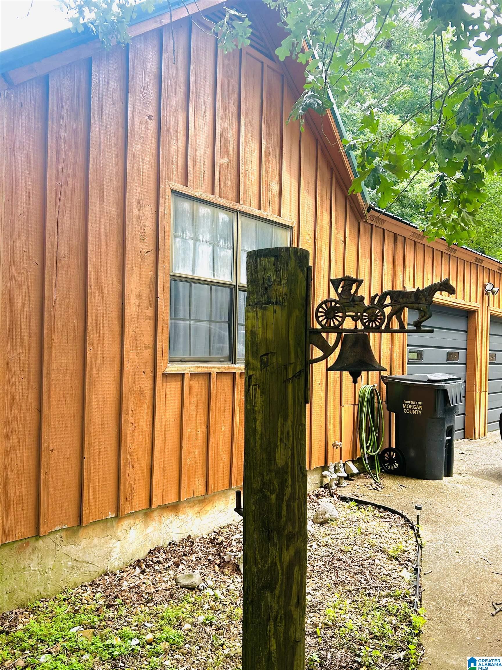 Photo 4 of Single family home for sale at 183 Lasater Rd, Laceys Spring, AL 35754 | MLS# 21462366 | Listing updated on 2026-08-24