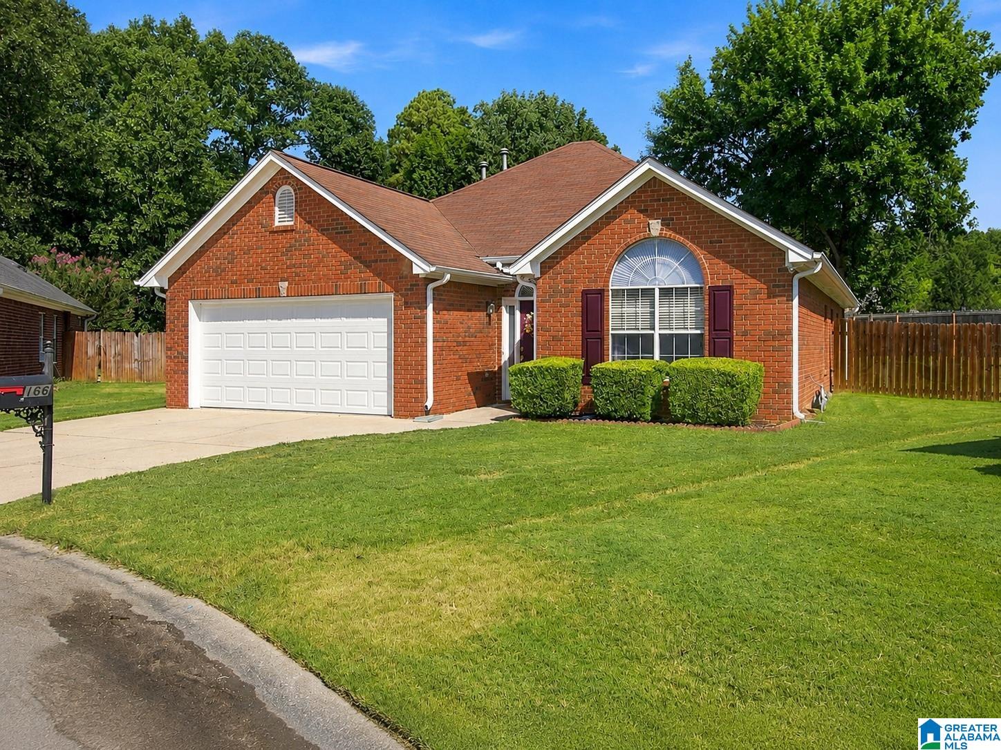 Photo 3 of Single family home for sale at 166 Hickory Point Dr, Helena, AL 35080 | MLS# 21462367 | Listing updated on 2026-09-15
