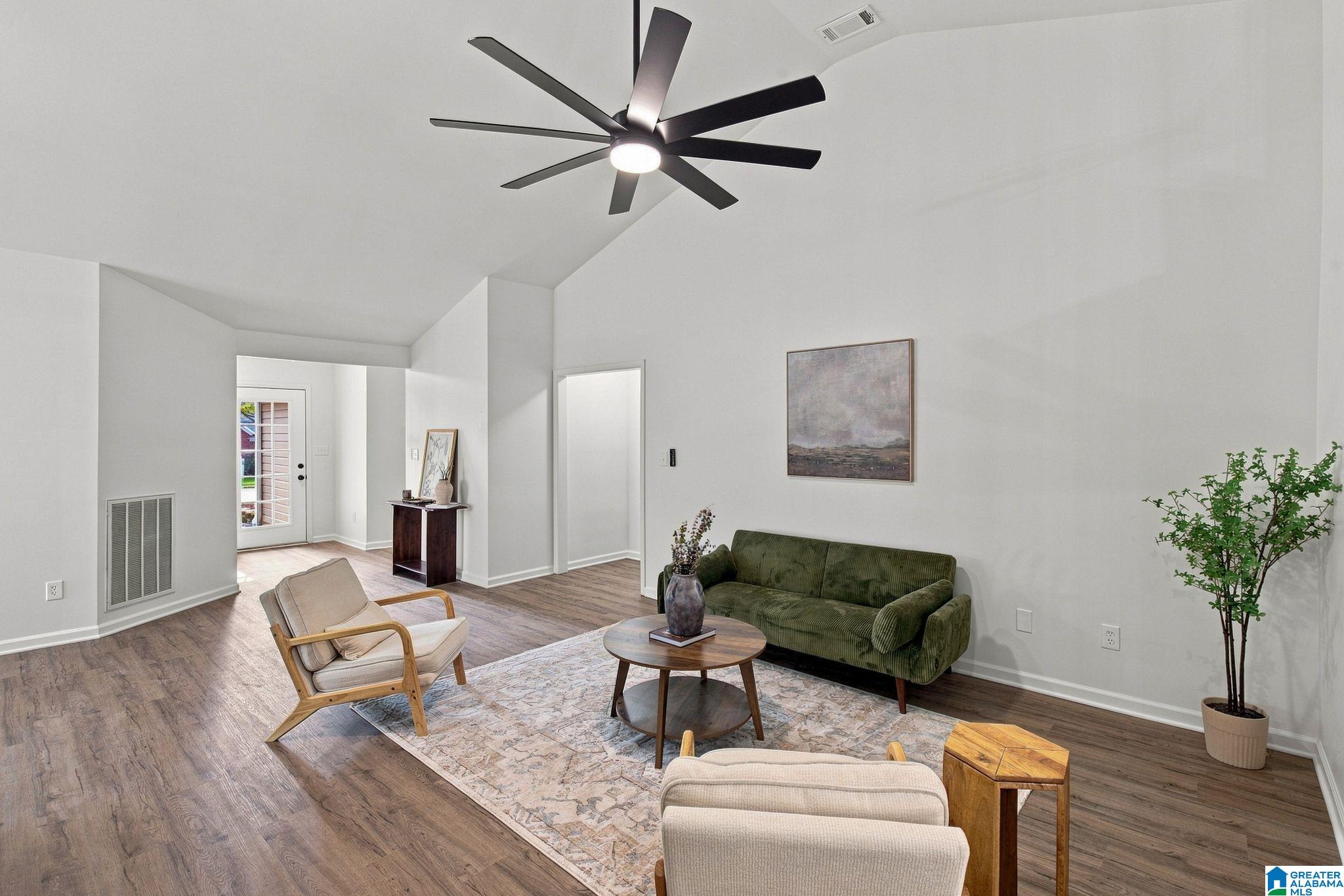 5th image of 112 Summer Hill Dr, Alabaster, AL 35007 | MLS# 21462374