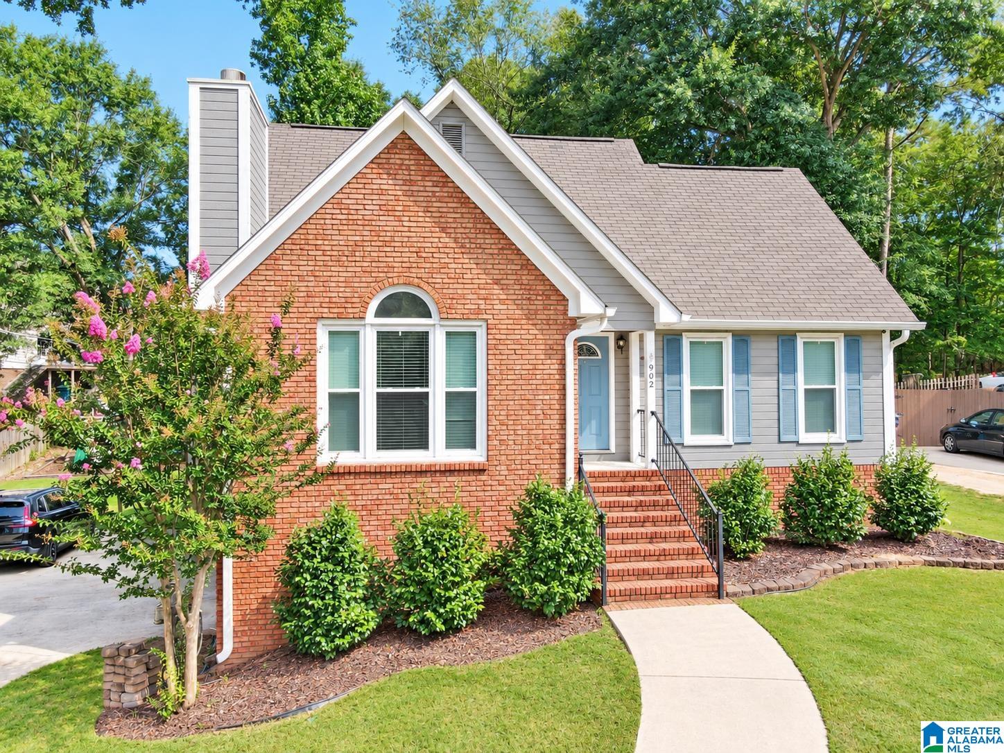 Photo 1 of Sale Pending at 902 Falling Star Ln, Alabaster, AL 35007 | MLS# 21462383 | Listing updated on 2026-09-19