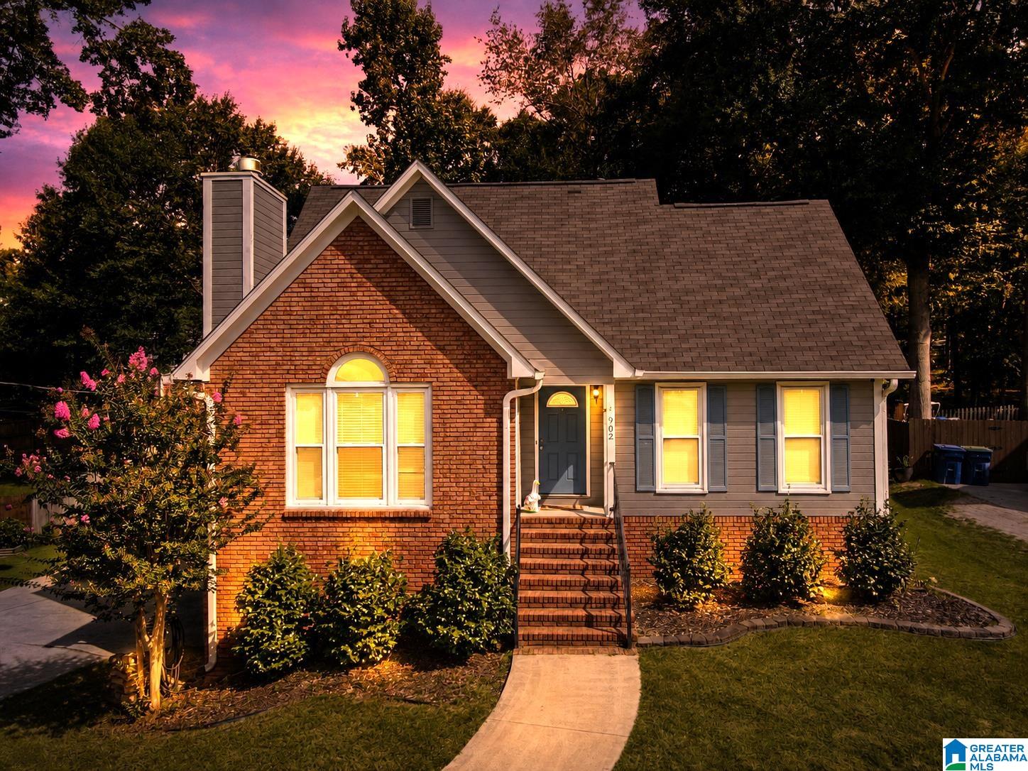 1st image of 902 Falling Star Lane, Alabaster, AL 35007 | MLS# 21462383