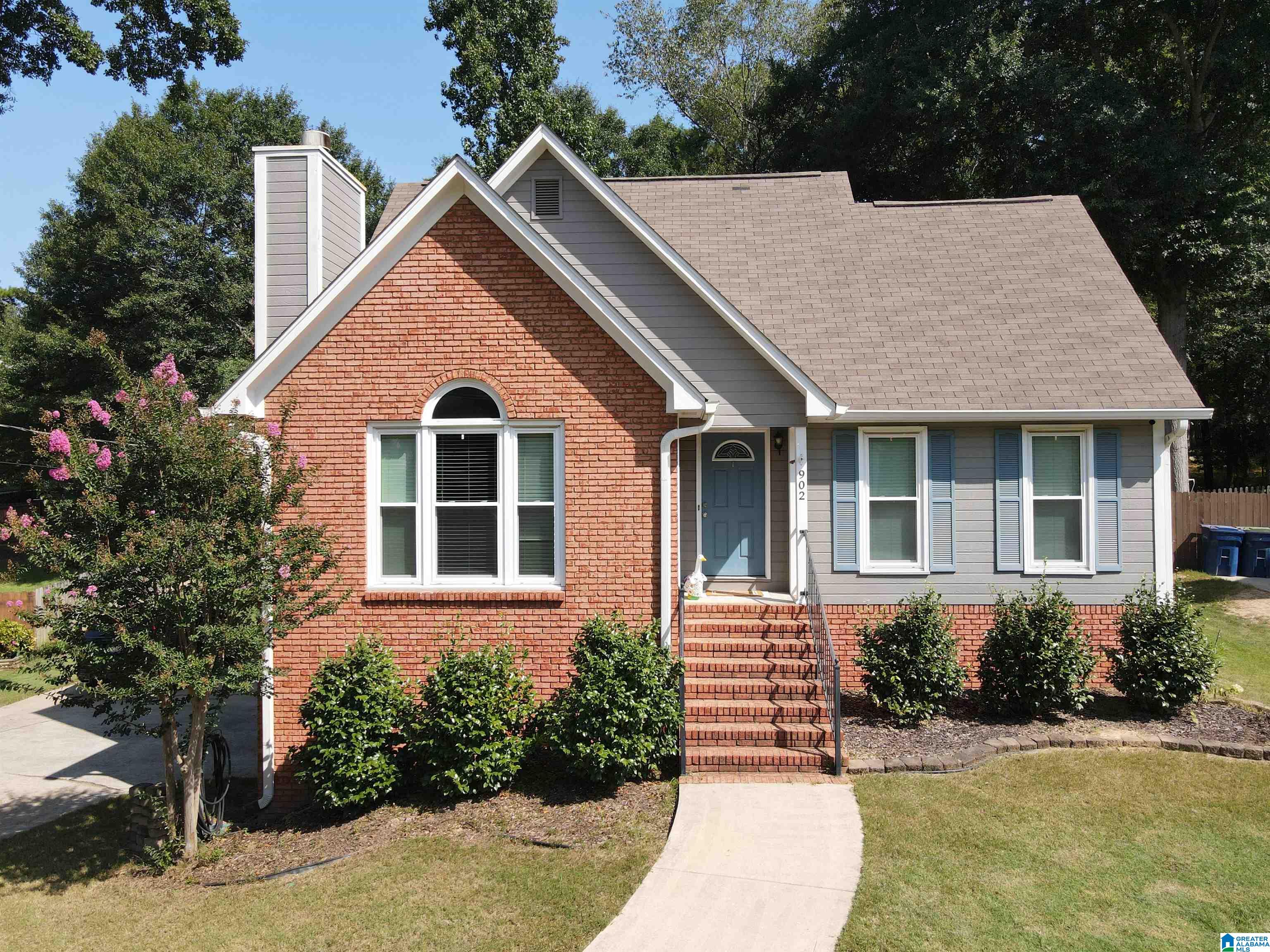 2nd image of 902 Falling Star Lane, Alabaster, AL 35007 | MLS# 21462383