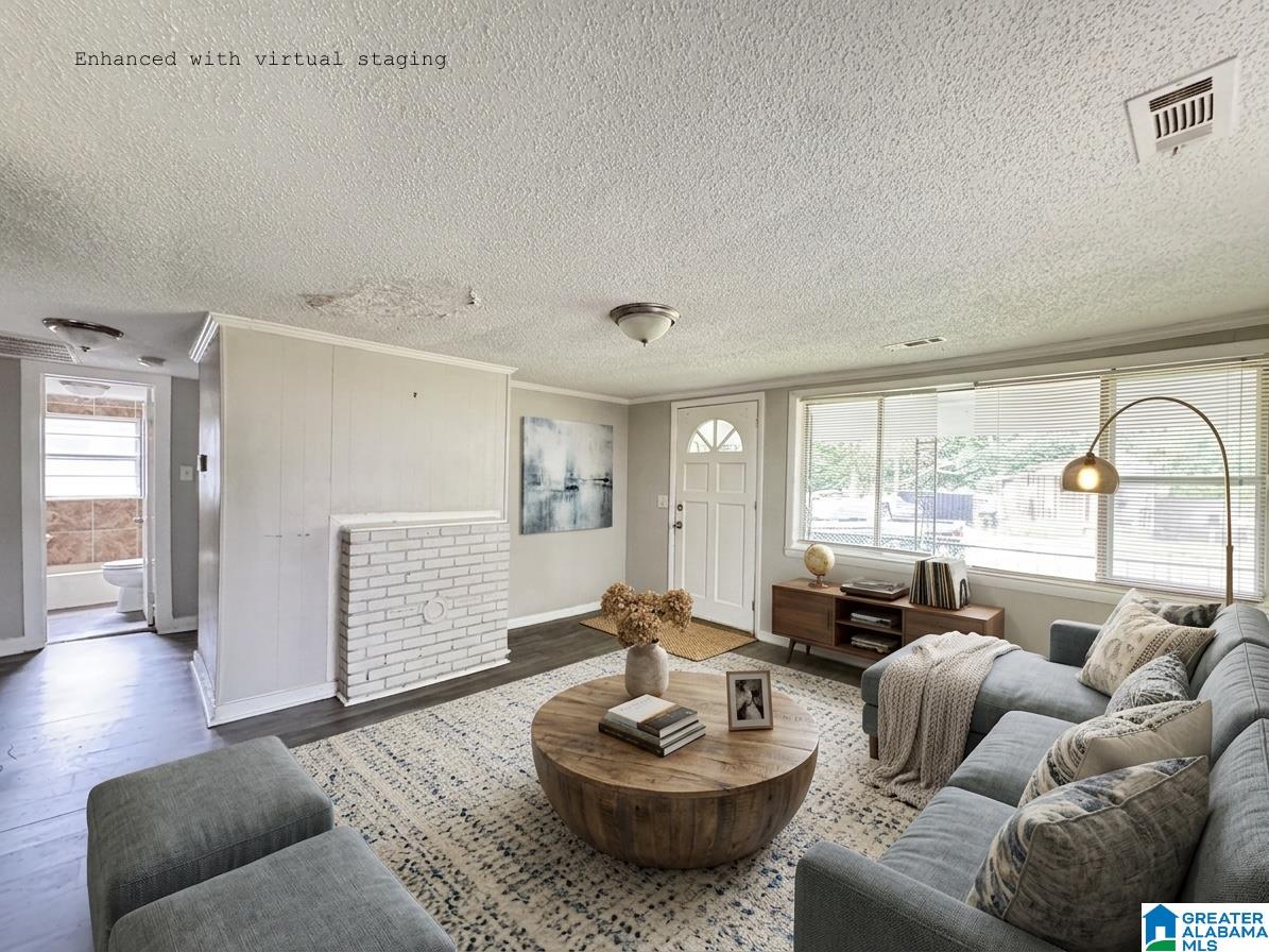 Photo 2 of Single family home for sale at 3921 Viola Ave, Birmingham, AL 35221 | MLS# 21462384 | Listing updated on 2026-08-18