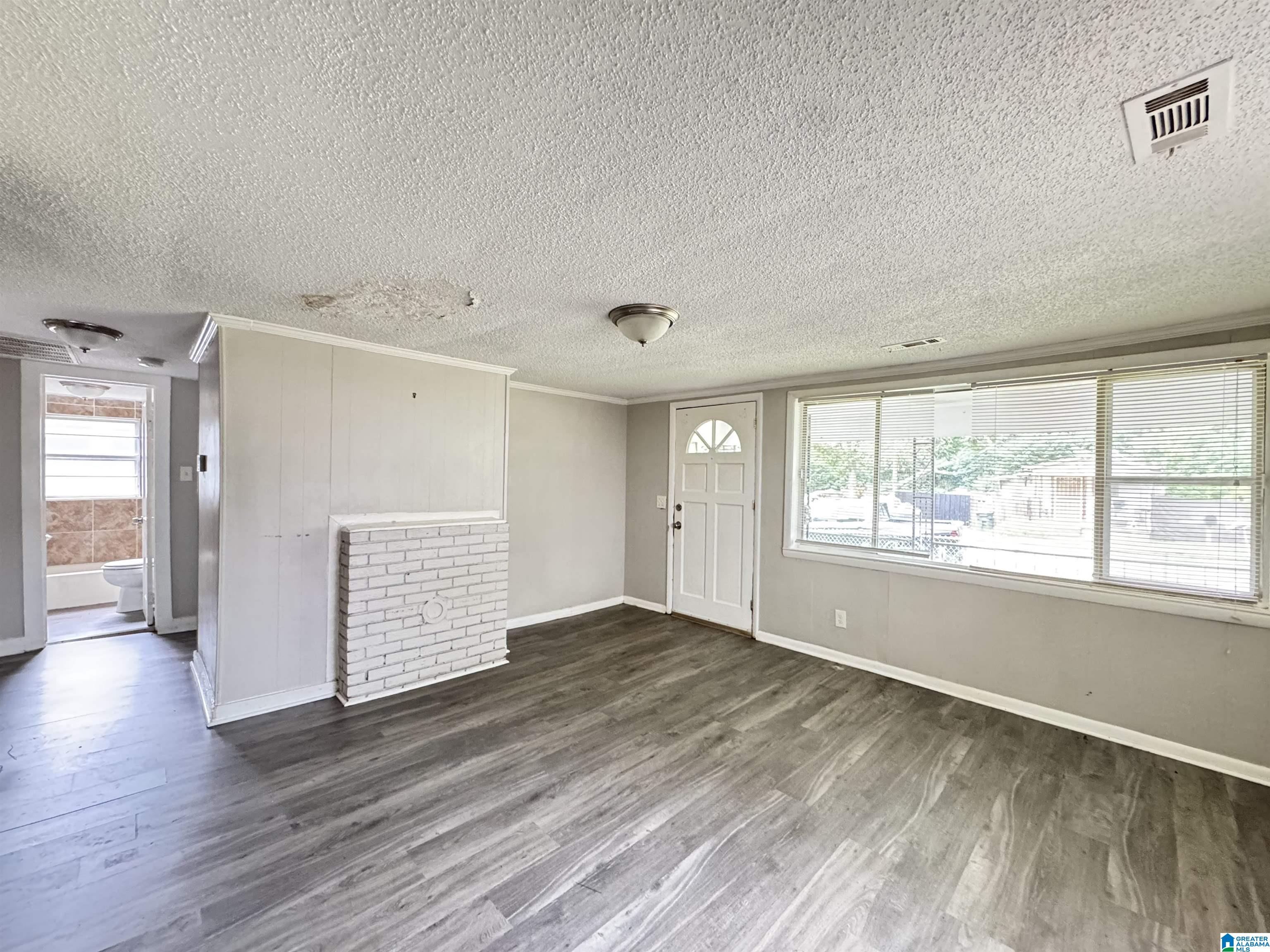 Photo 3 of Single family home for sale at 3921 Viola Ave, Birmingham, AL 35221 | MLS# 21462384 | Listing updated on 2026-08-18