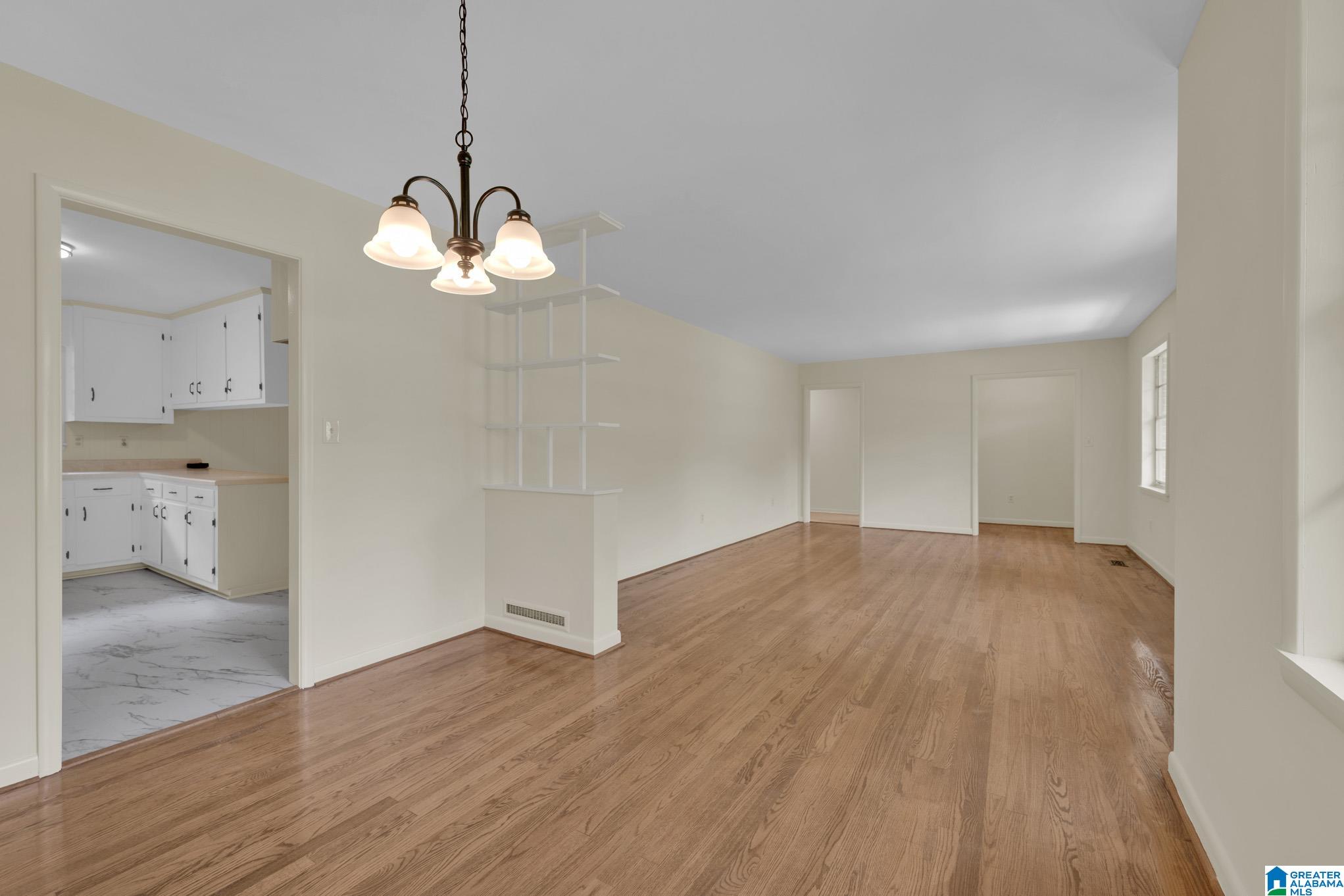 Photo 3 of Single family home for sale at 1800 Devon Dr, Jasper, AL 35501 | MLS# 21462408 | Listing updated on 2026-09-16
