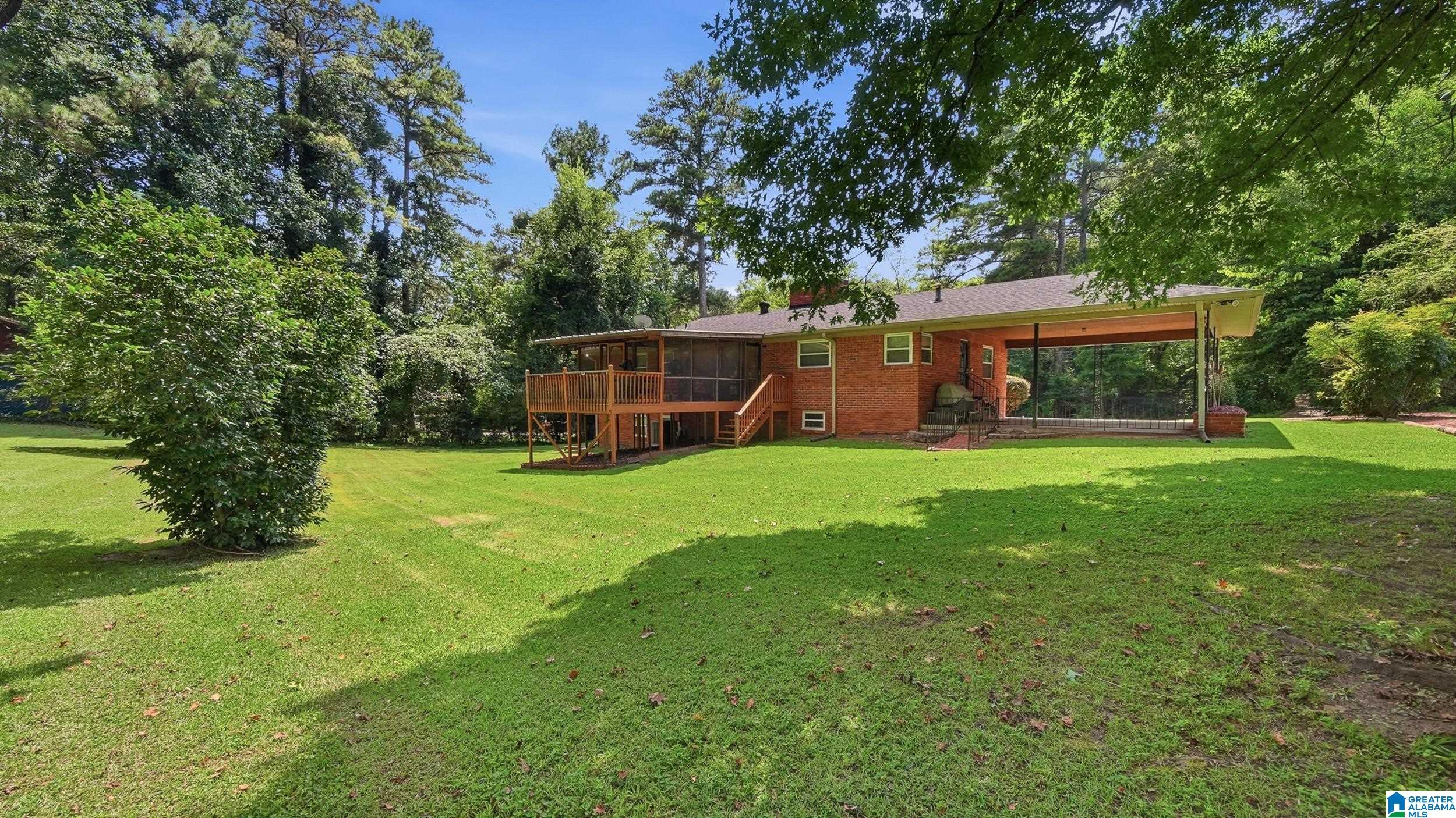Photo 3 of Sale Pending at 1105 Beaver Ave, Birmingham, AL 35214 | MLS# 21462437 | Listing updated on 2026-09-04