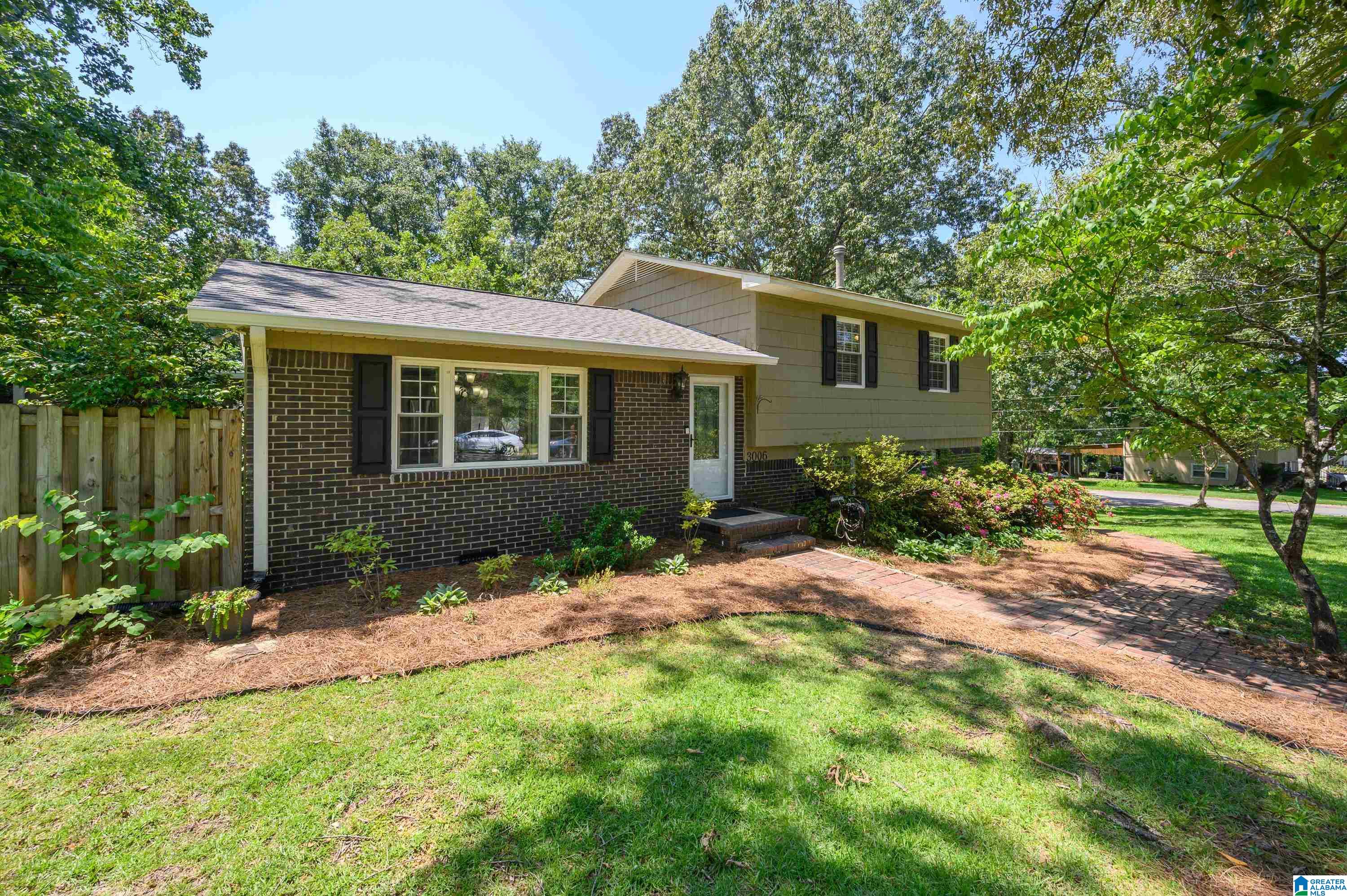2nd image of 3006 Forest Dr, Fultondale, AL 35068 | MLS# 21462456