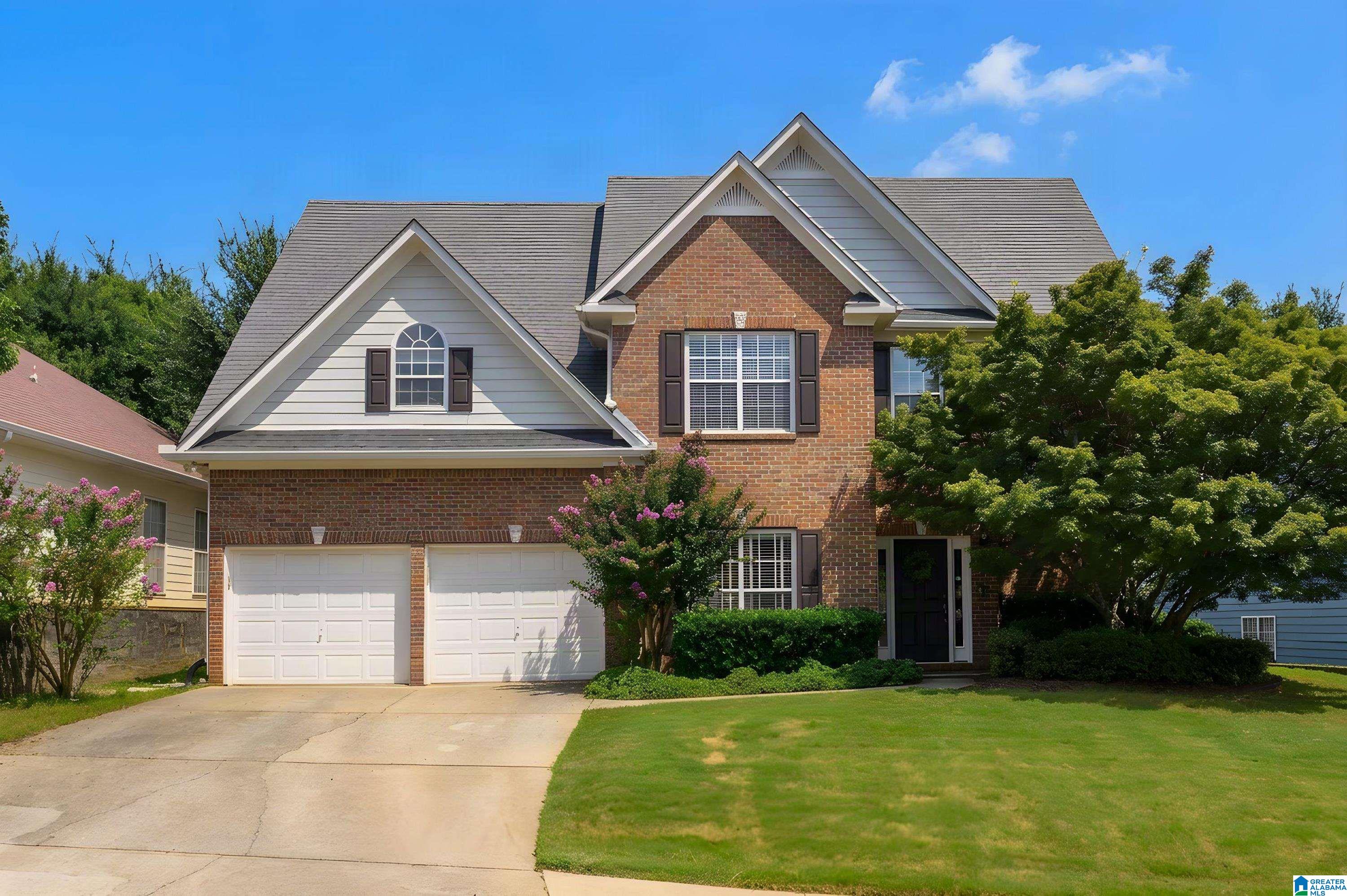 Photo 2 of Sale Pending at 2517 Mountain Cvs, Hoover, AL 35226 | MLS# 21462460 | Listing updated on 2026-08-31