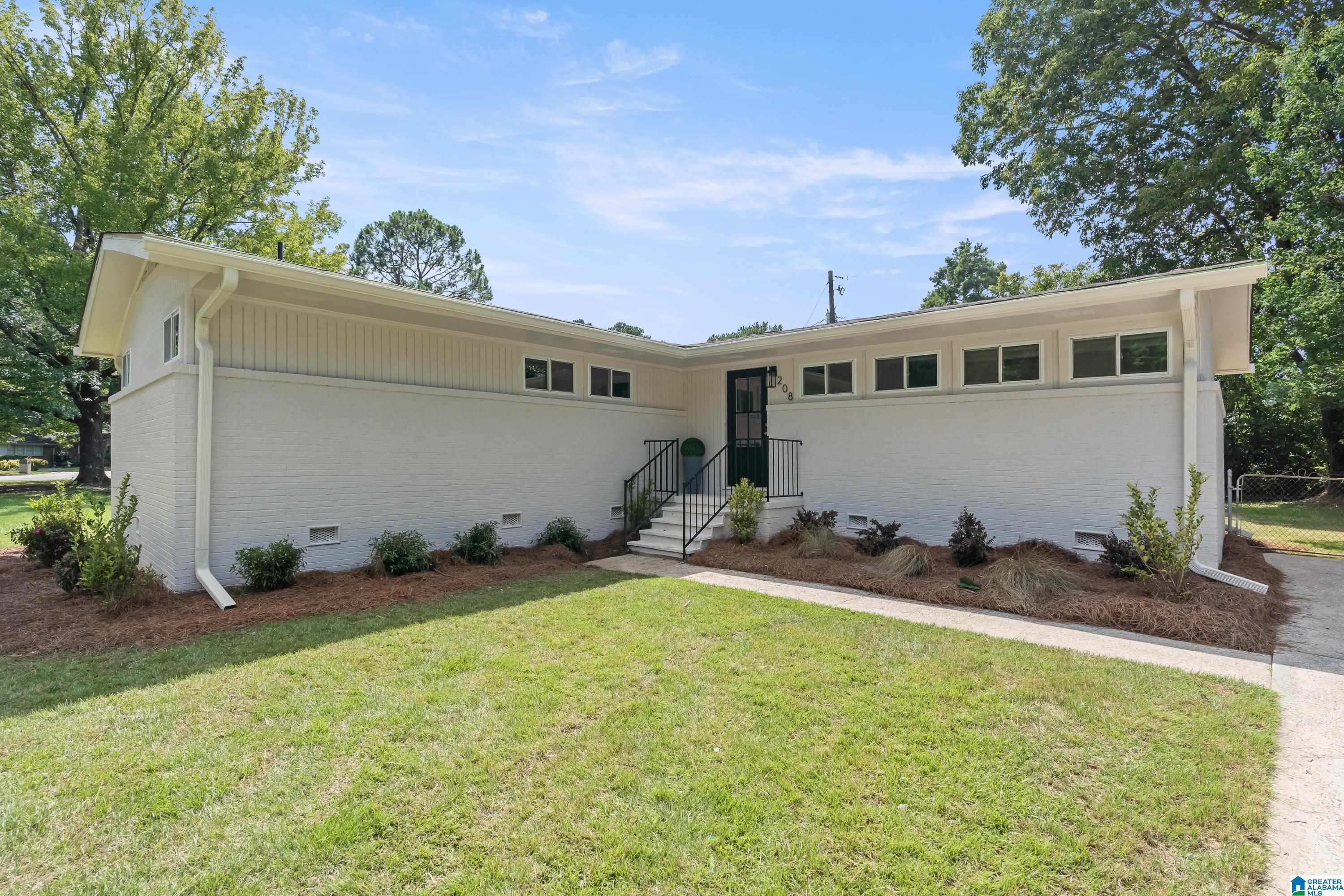 2nd image of 208 Woodside Dr, Irondale, AL 35210 | MLS# 21462462
