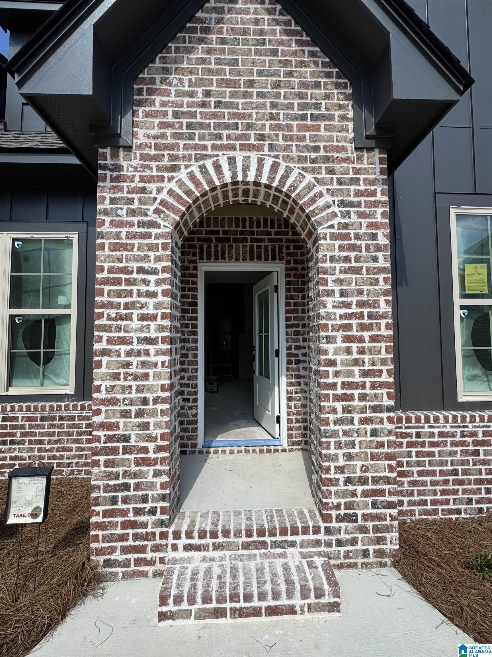 Photo 3 of Single family home for sale at 138 Glengerry Dr, Pelham, AL 35124 | MLS# 21462534 | Listing updated on 2026-09-25