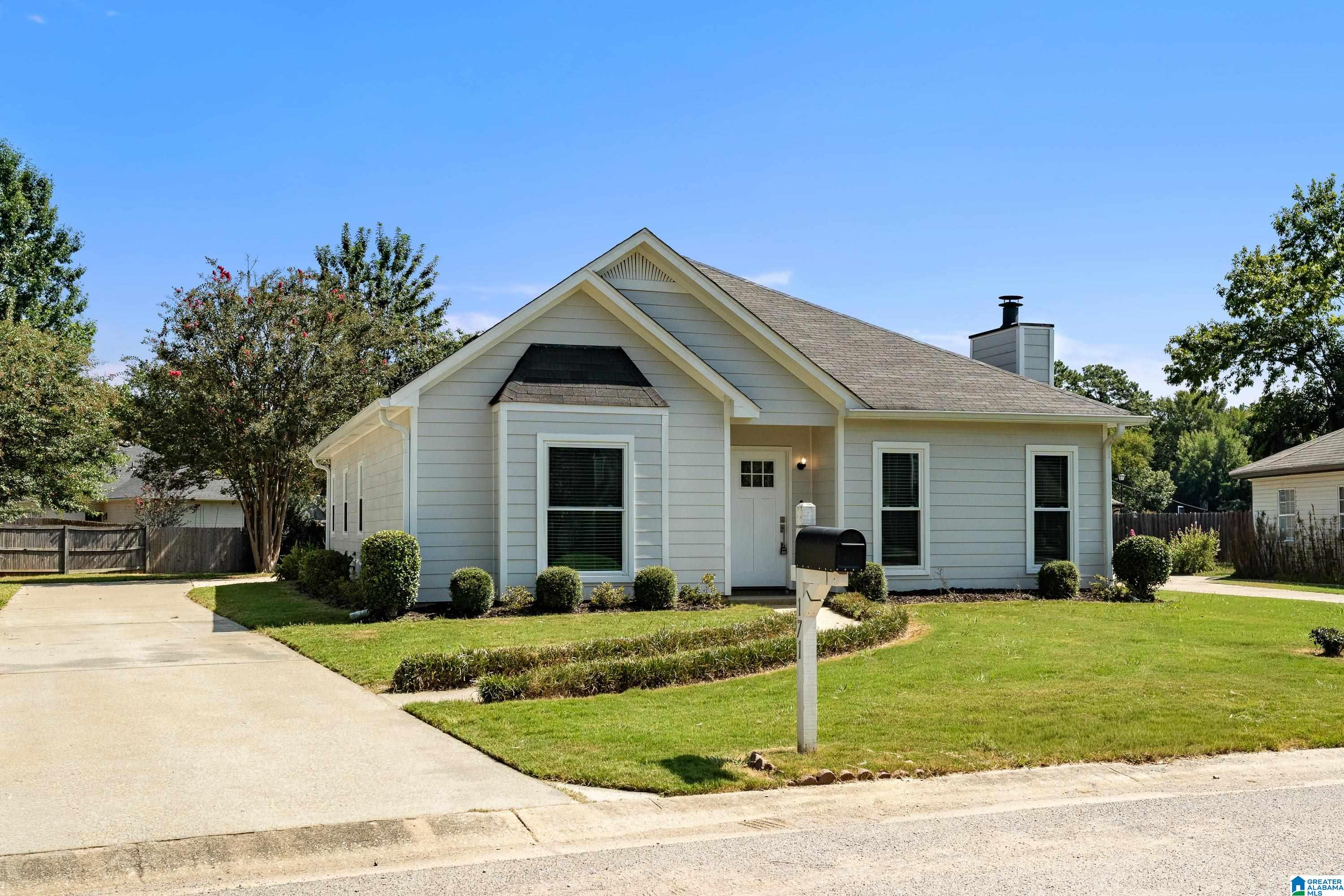 2nd image of 171 Cedar Bend Dr, Helena, AL 35080 | MLS# 21462551