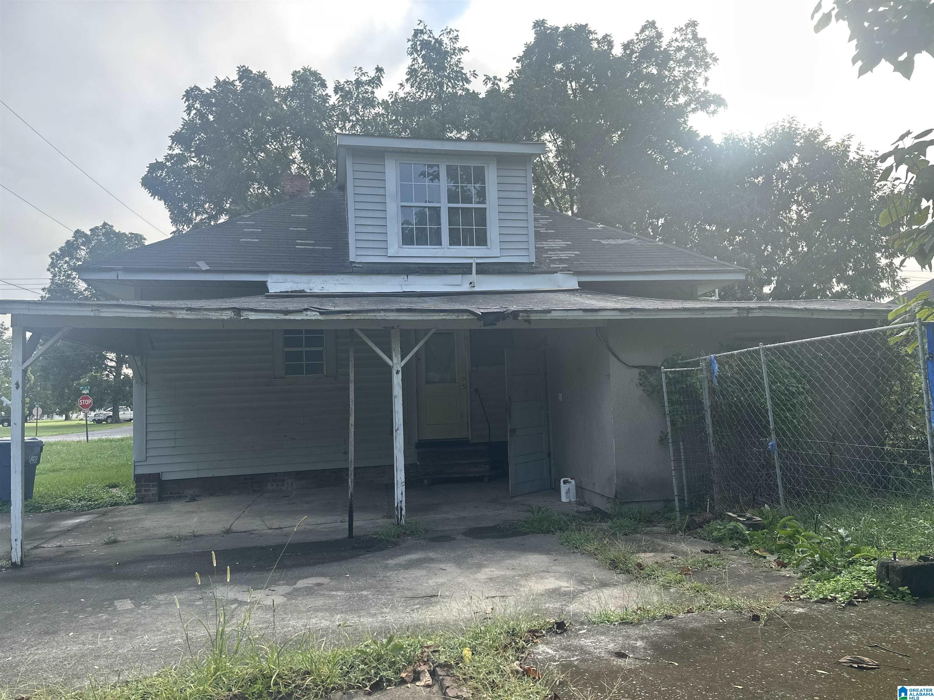 3rd image of 401 2Nd Street S, Oneonta, AL 35121 | MLS# 21462554