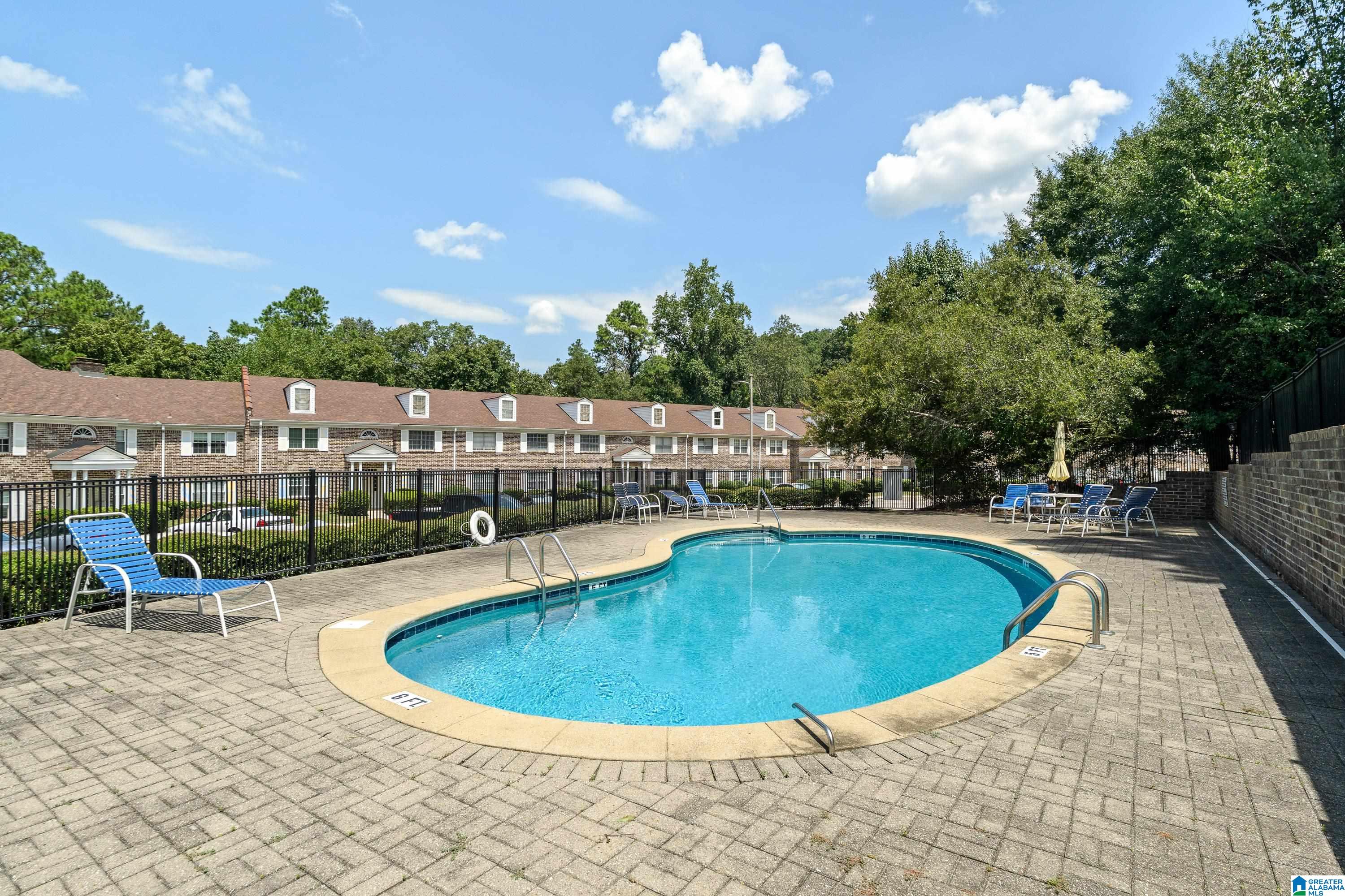 2nd image of 2112 Montreat Lane #C, Vestavia Hills, AL 35216 | MLS# 21462559