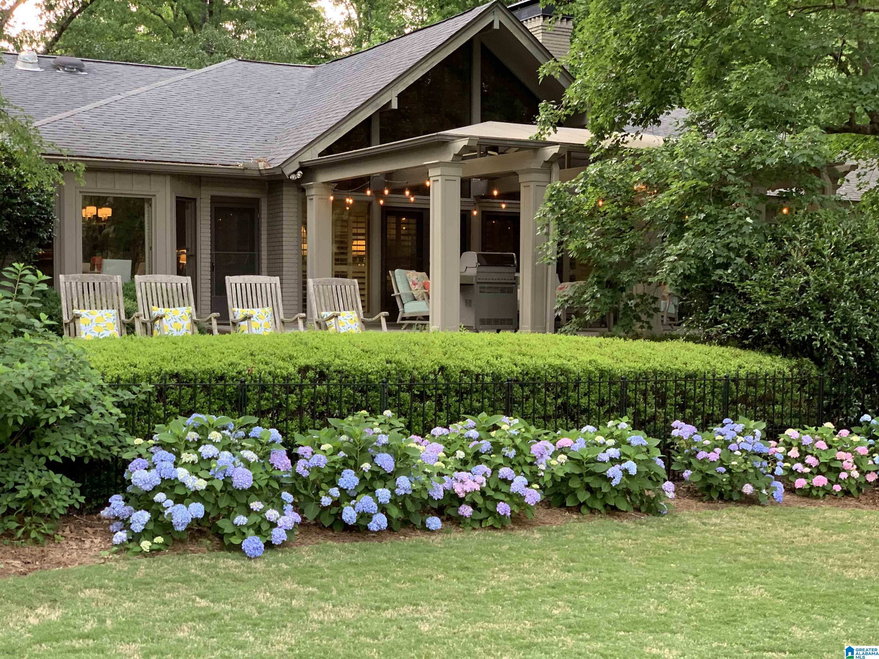 3rd image of 11 Turnberry Pl, Shoal Creek, AL 35242 | MLS# 21462570