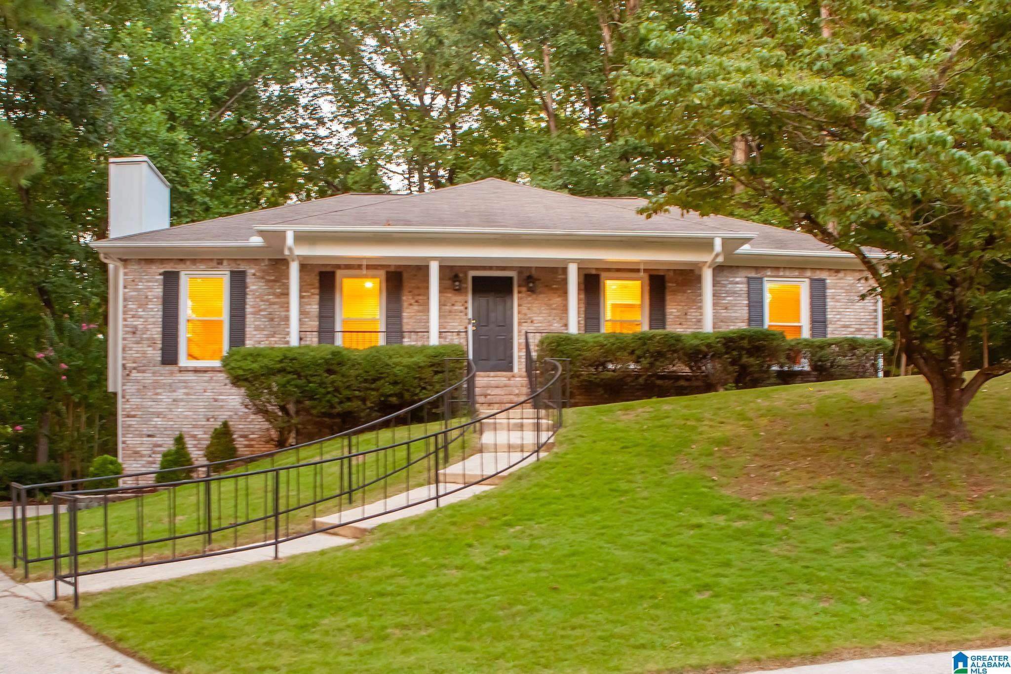 2nd image of 3216 Cahaba Brook Circle, Vestavia, AL 35243 | MLS# 21462586
