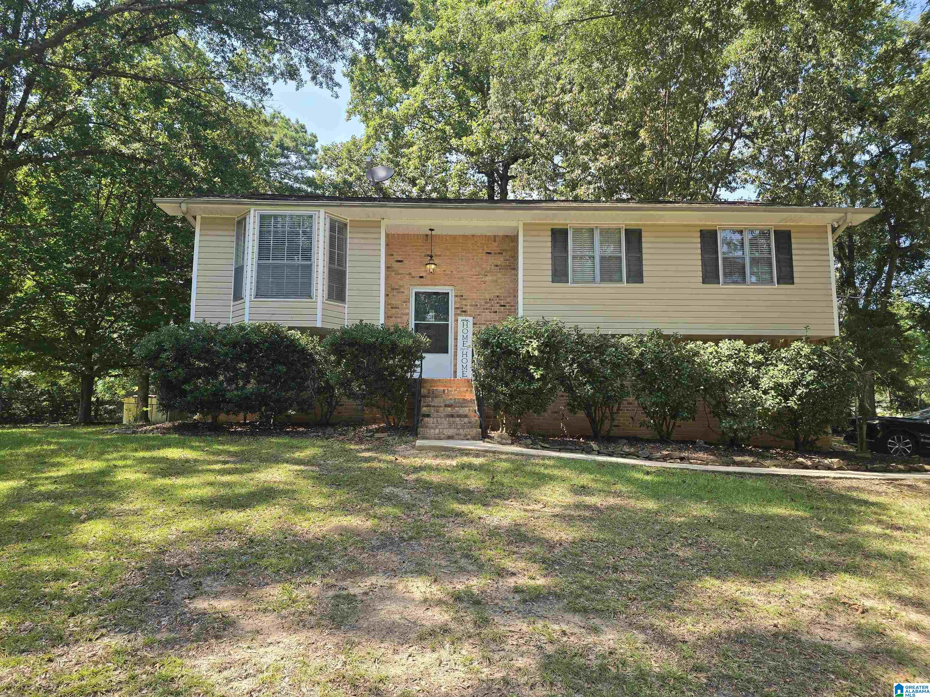 2nd image of 1728 Magnolia Street, Gardendale, AL 35071 | MLS# 21462603