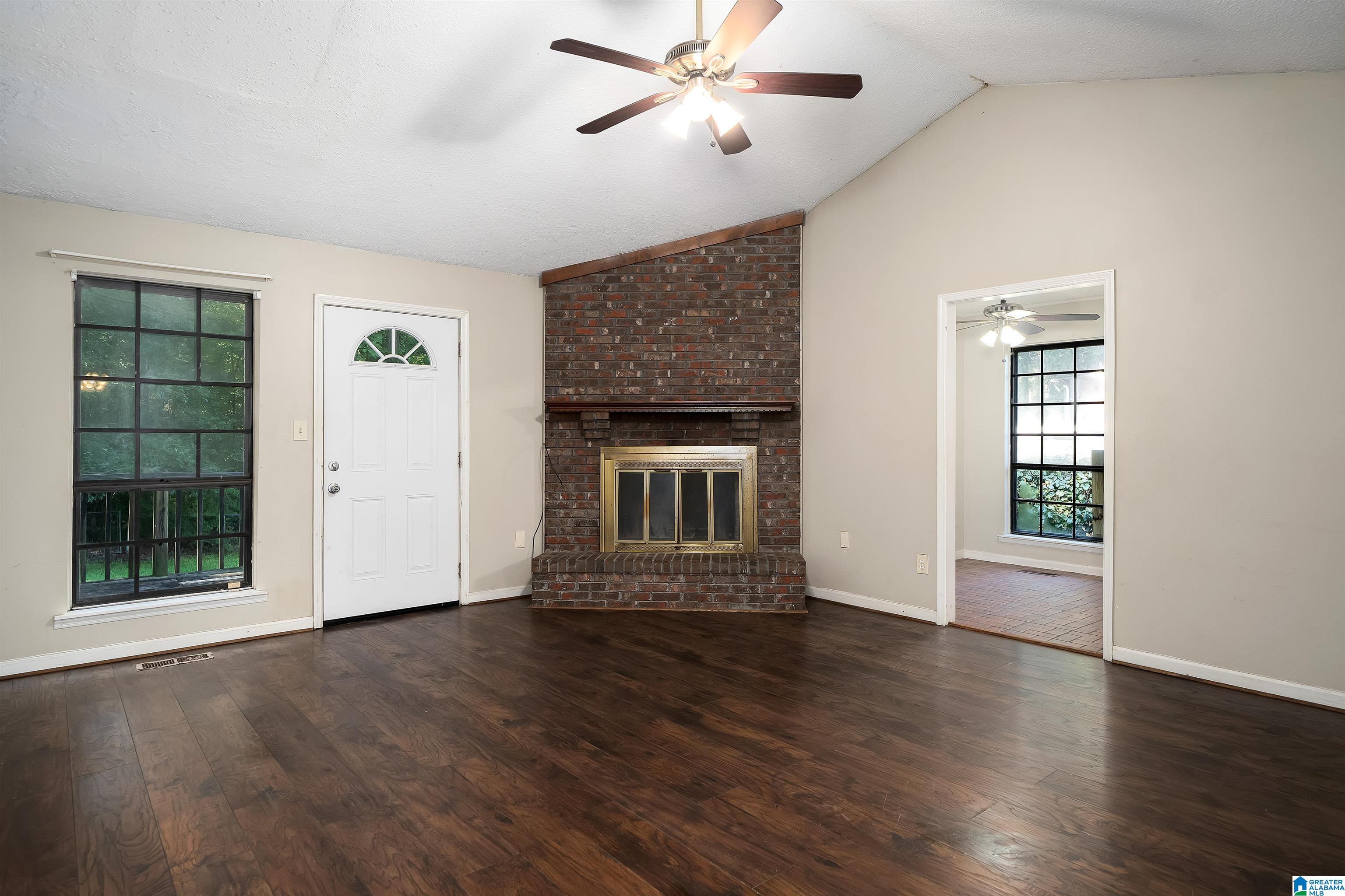 Photo 2 of Sale Pending at 1753 Tall Oak Cir, Birmingham, AL 35235 | MLS# 21462604 | Listing updated on 2026-09-02