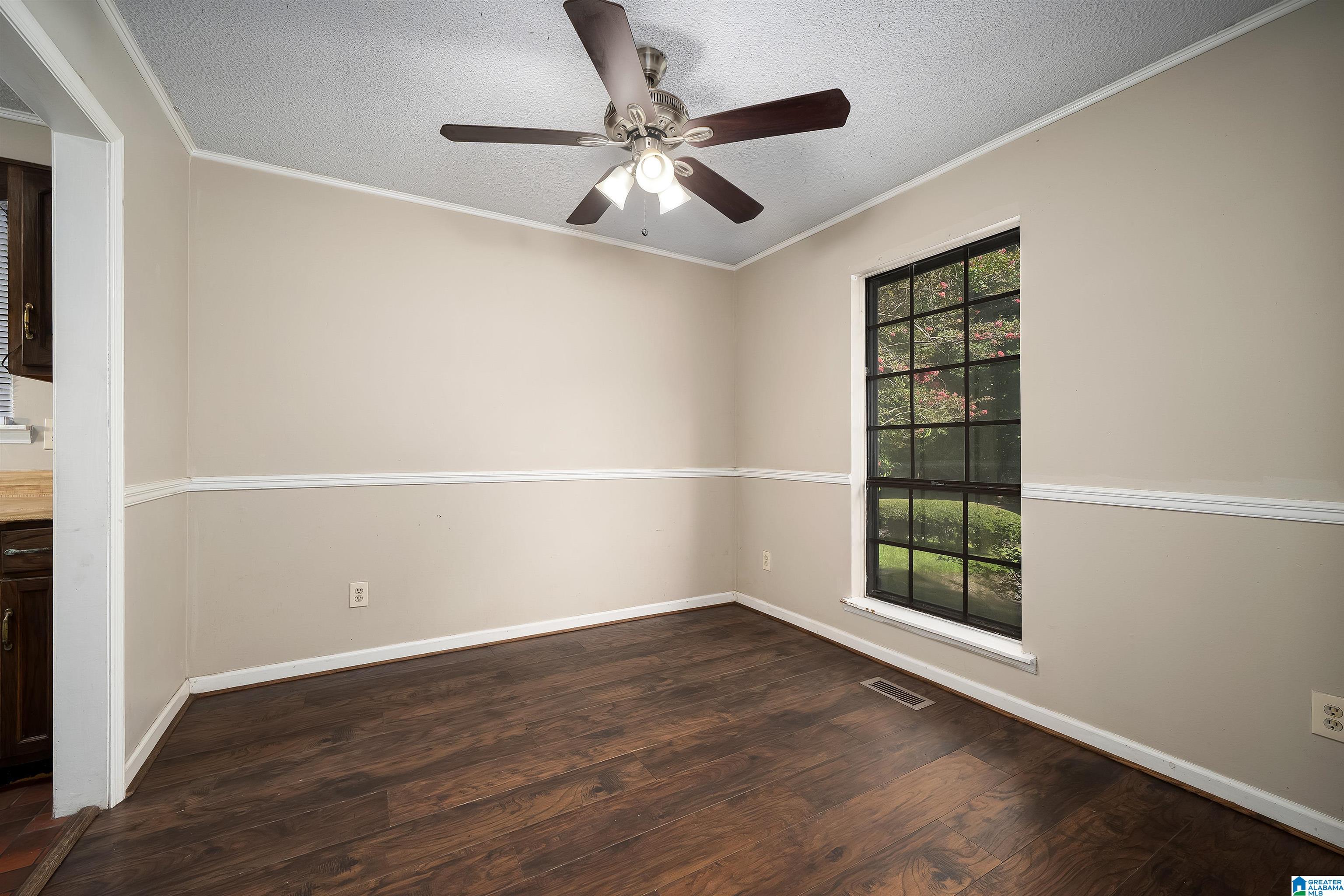 Photo 3 of Sale Pending at 1753 Tall Oak Cir, Birmingham, AL 35235 | MLS# 21462604 | Listing updated on 2026-09-02