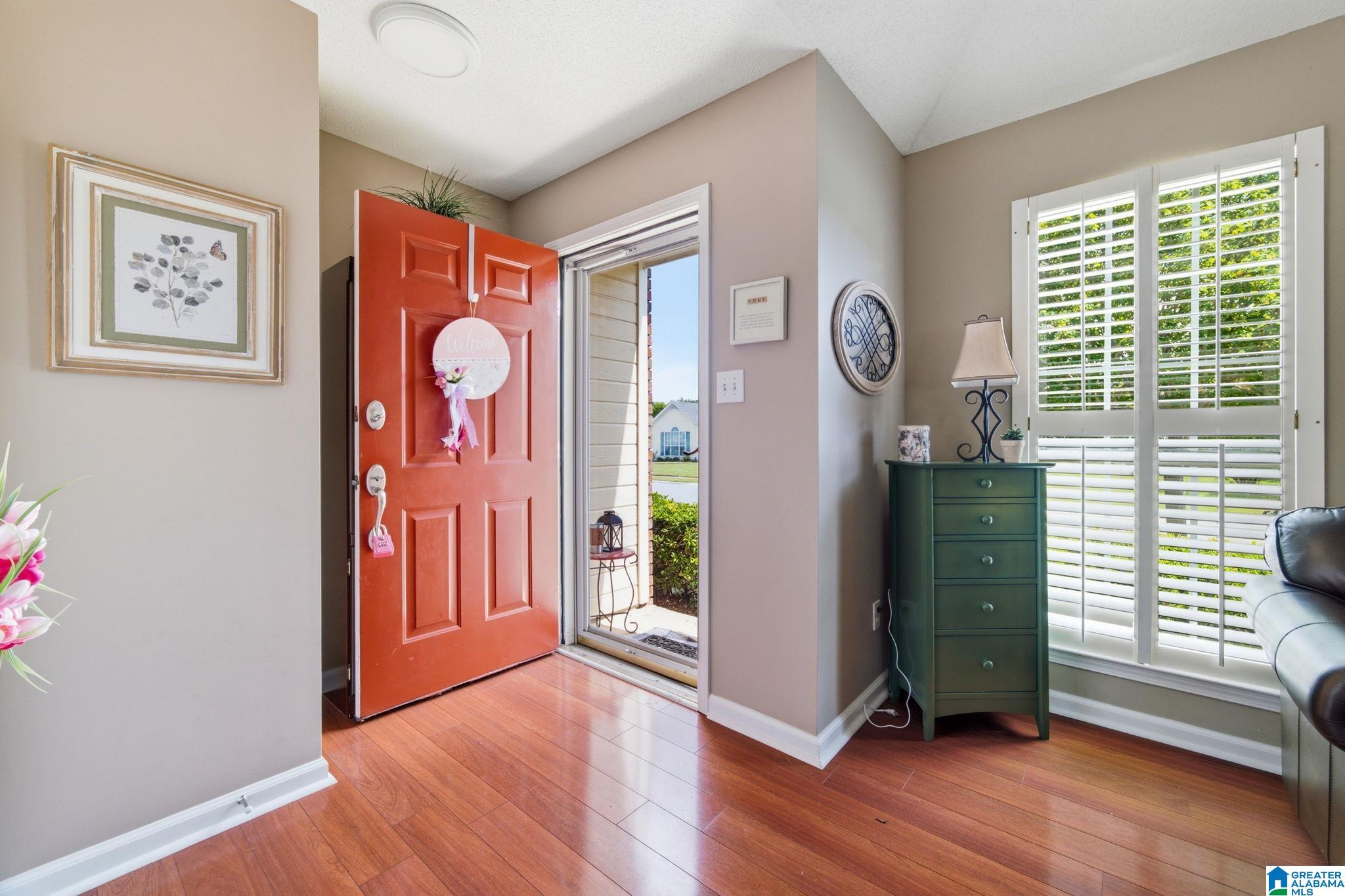 3rd image of 128 W Stonehaven Circle, Pelham, AL 35124 | MLS# 21462637