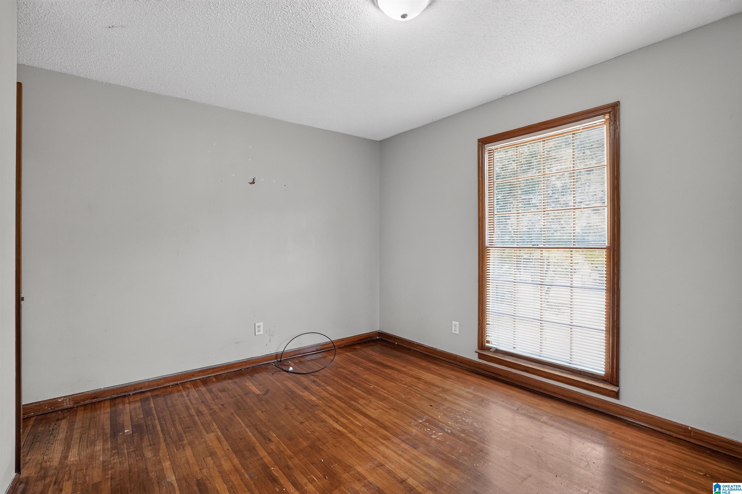 Photo 4 of Single family home for sale at 425 Buckner Dr, Birmingham, AL 35206 | MLS# 21462648 | Listing updated on 2026-09-10