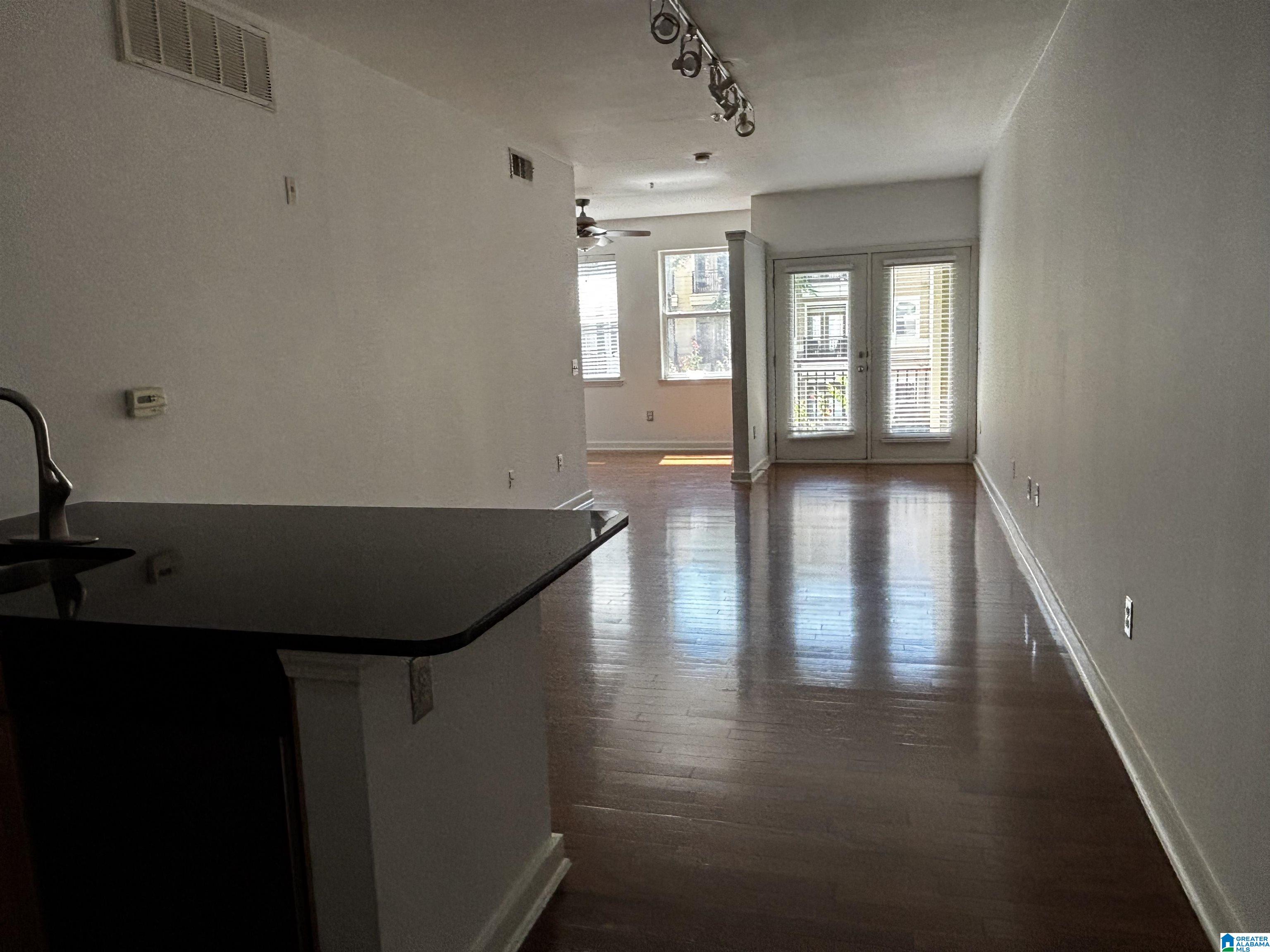 4th image of 401 20th Street S #216, Birmingham, AL 35233 | MLS# 21462657