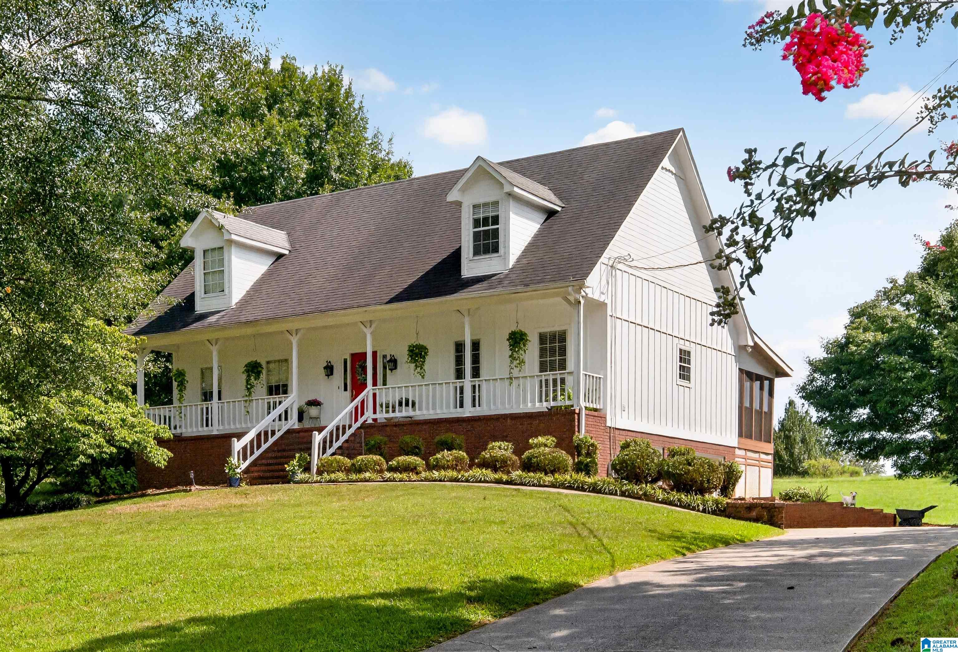 2nd image of 27 Chelsea Village Circle, Chelsea, AL 35043 | MLS# 21462676